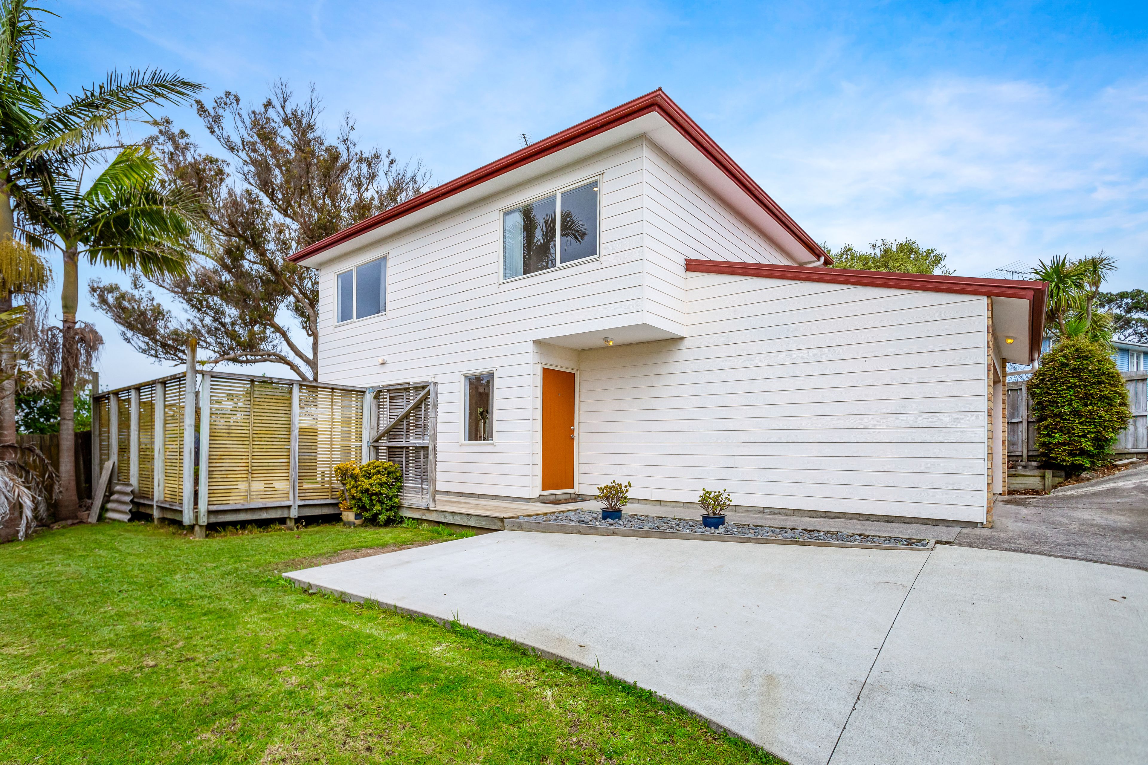 2/71 Bruce Road, Glenfield, North Shore City 0629 Sold House Ray