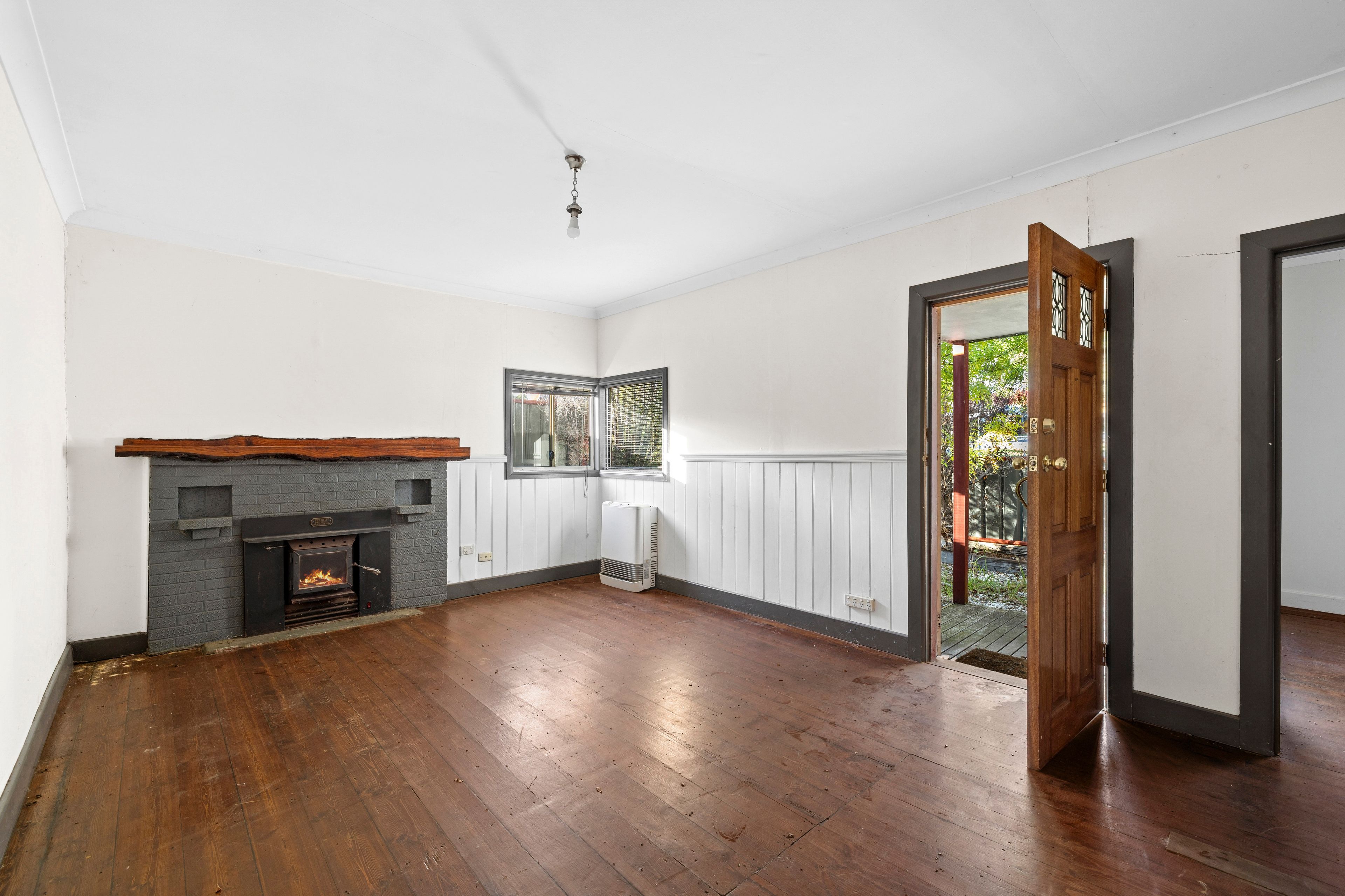 77 Ebden Street — photo 6 of 13