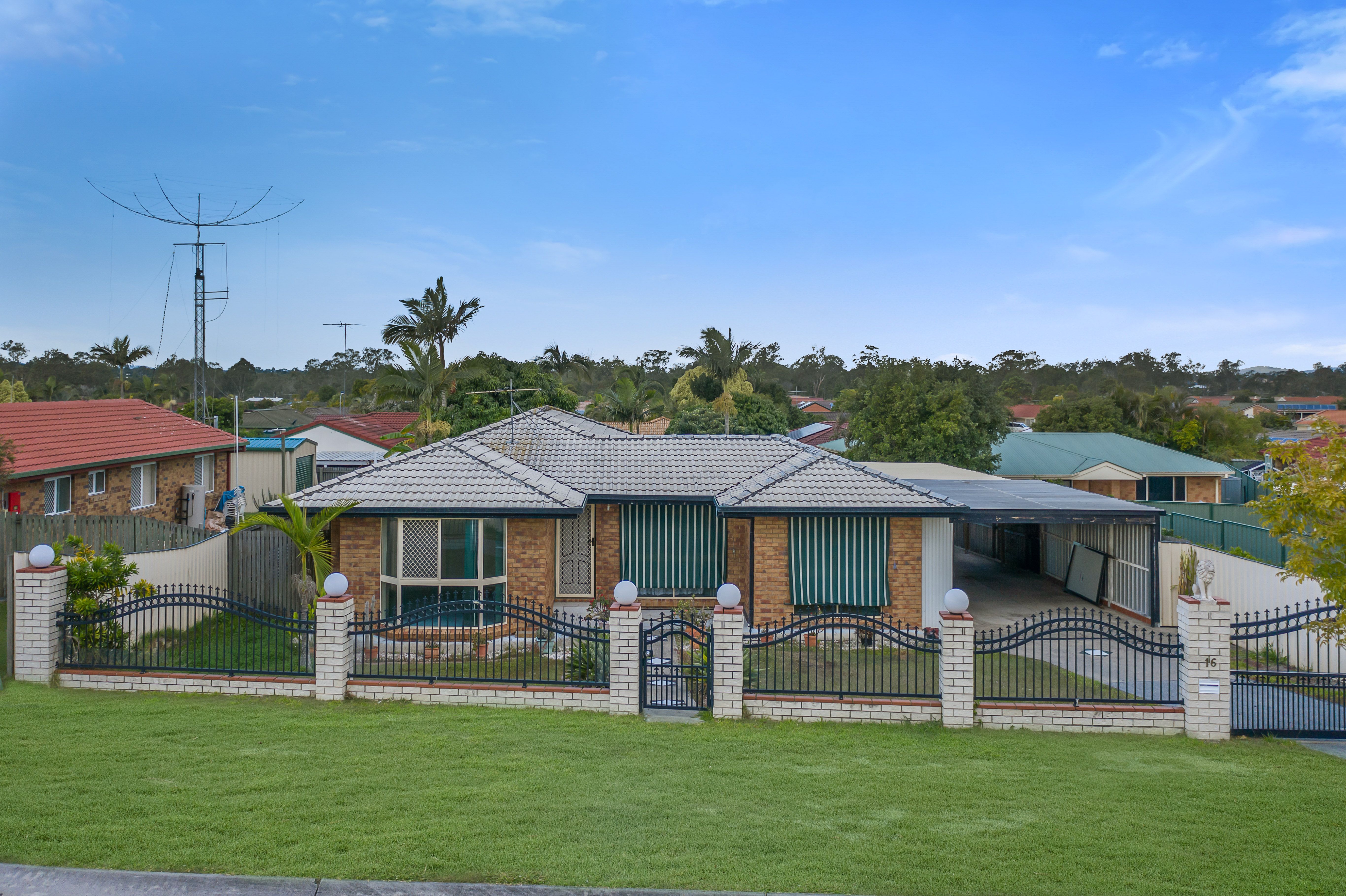 16 Lorraine Street, Crestmead, QLD 4132