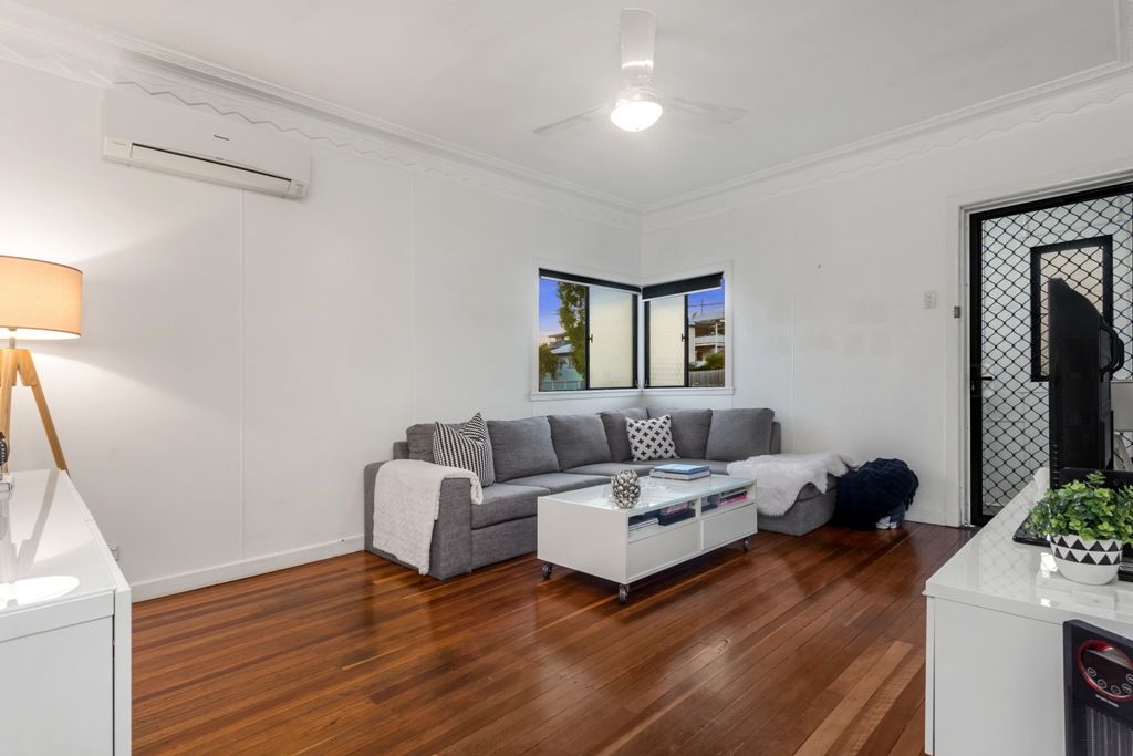 9 Oates Street, Kedron, QLD 4031