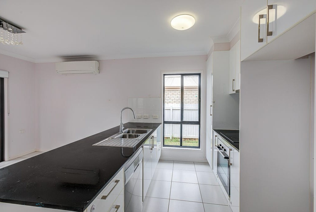 73 Cobblestone Avenue, Logan Reserve, QLD 4133