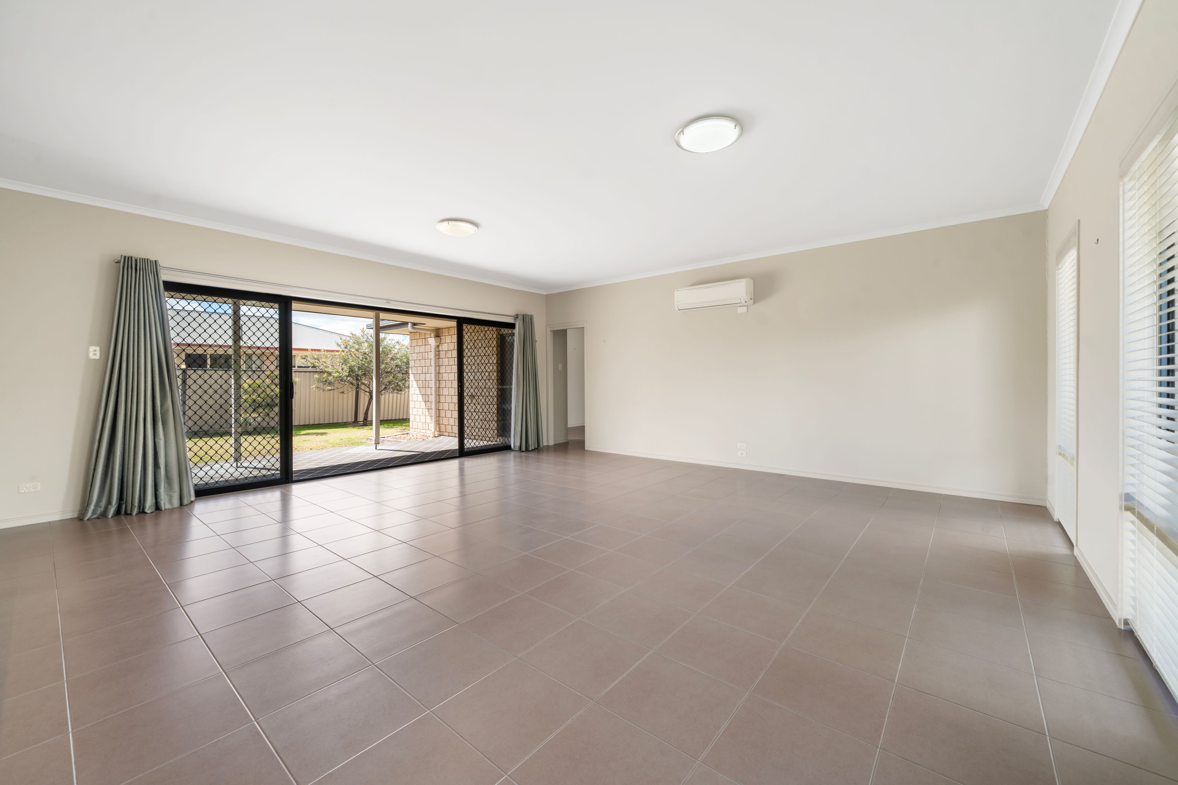 7 Woodhurst Court — photo 6 of 23