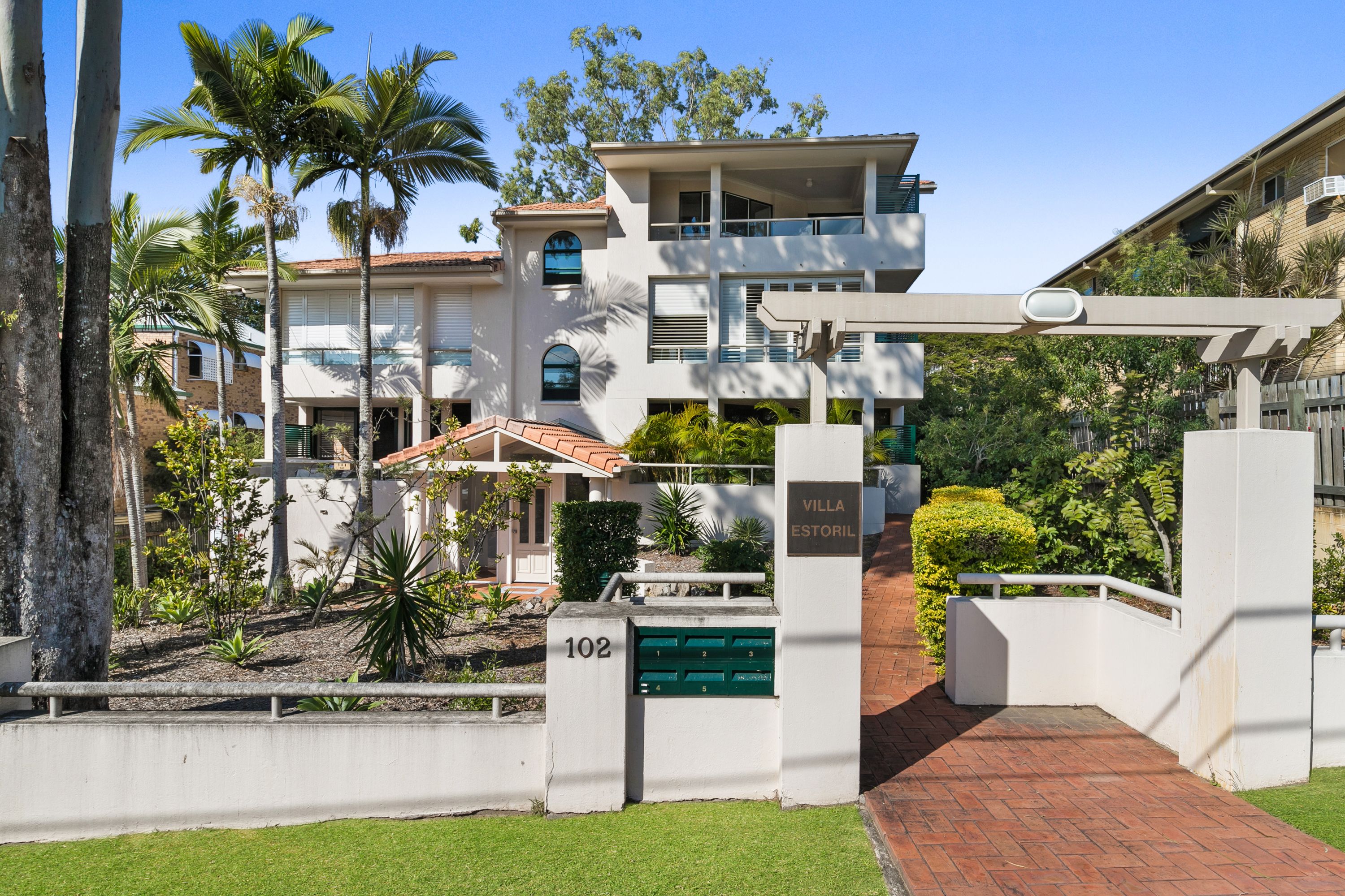102 Indooroopilly Road, Taringa QLD 4068