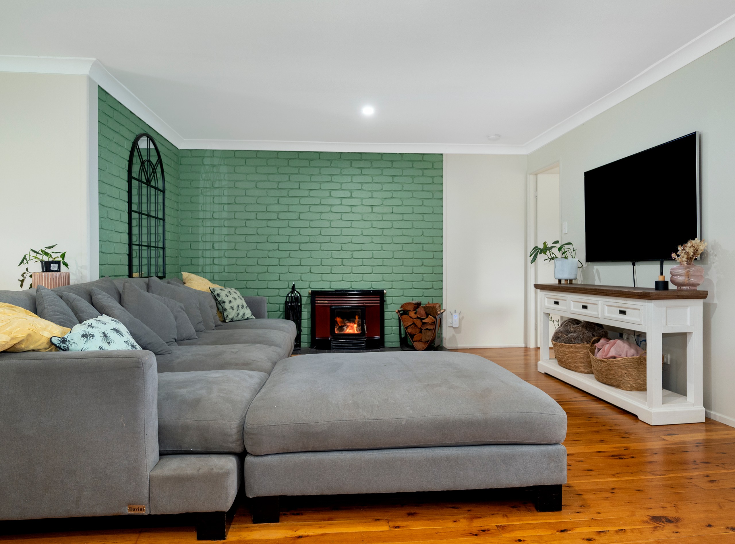 8 Mocatta Street, Goombungee, QLD 4354