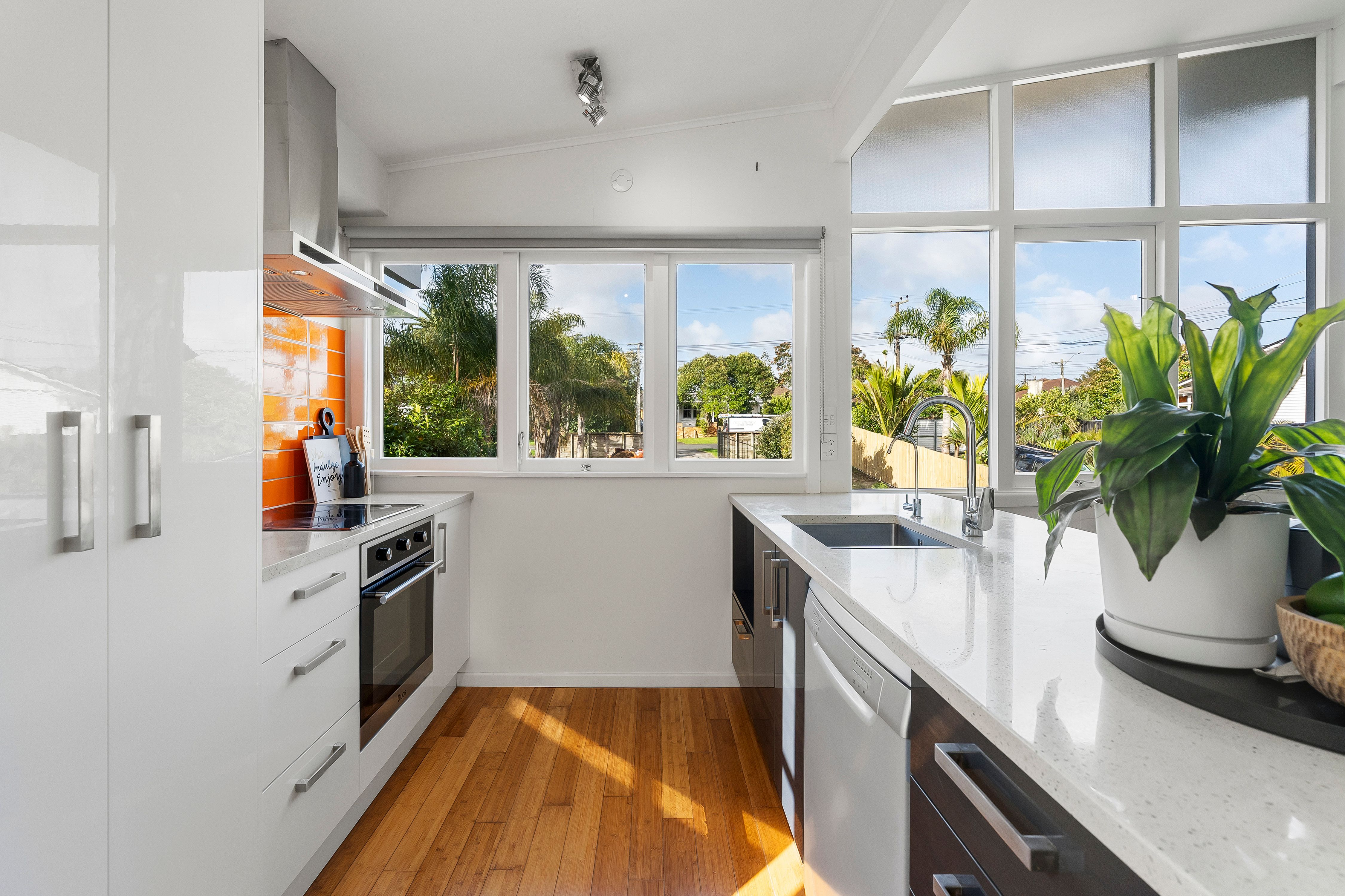 86 Lancaster Road, Beach Haven, North Shore City