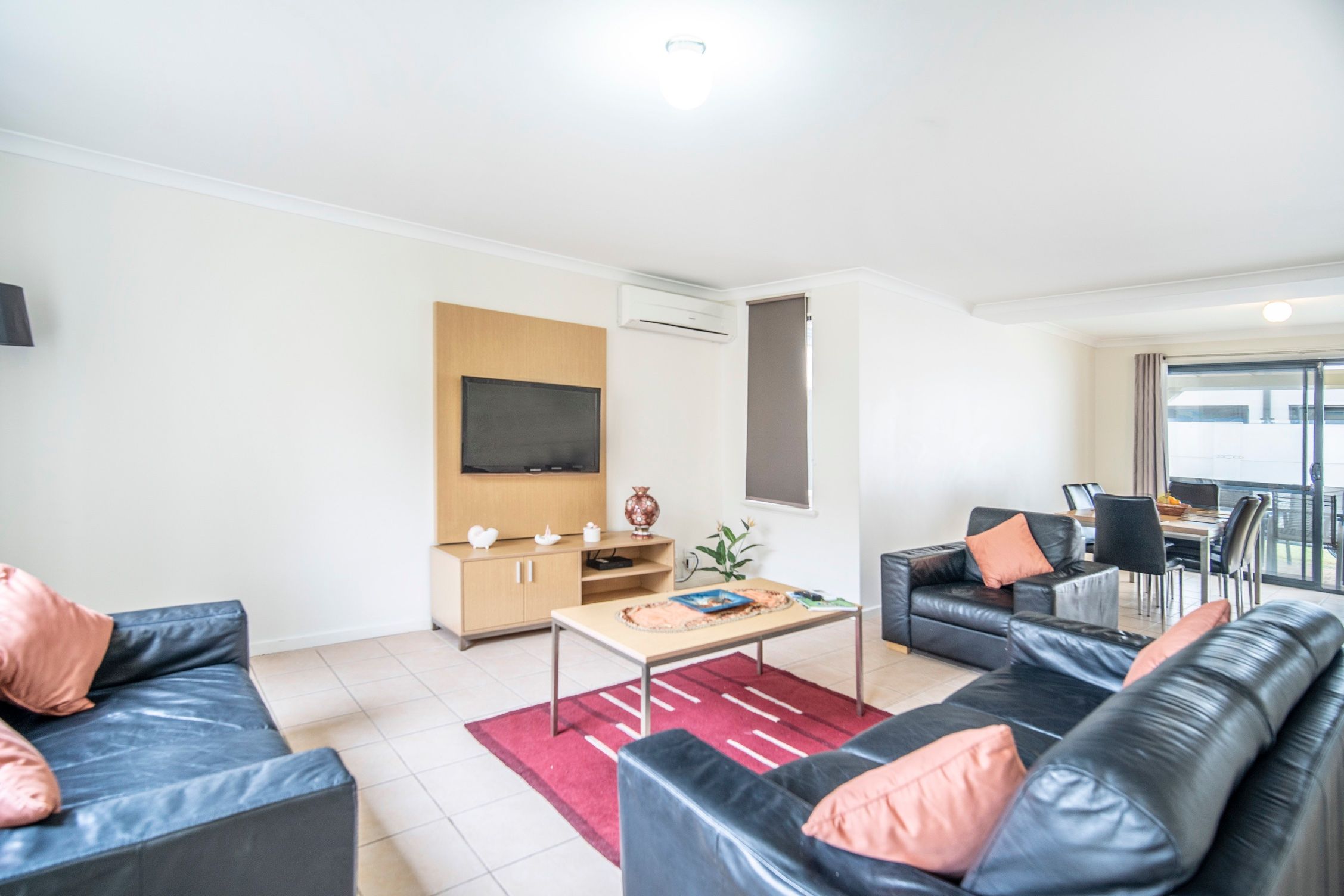 11/12 Kimberley Street, Belmont, WA 6104