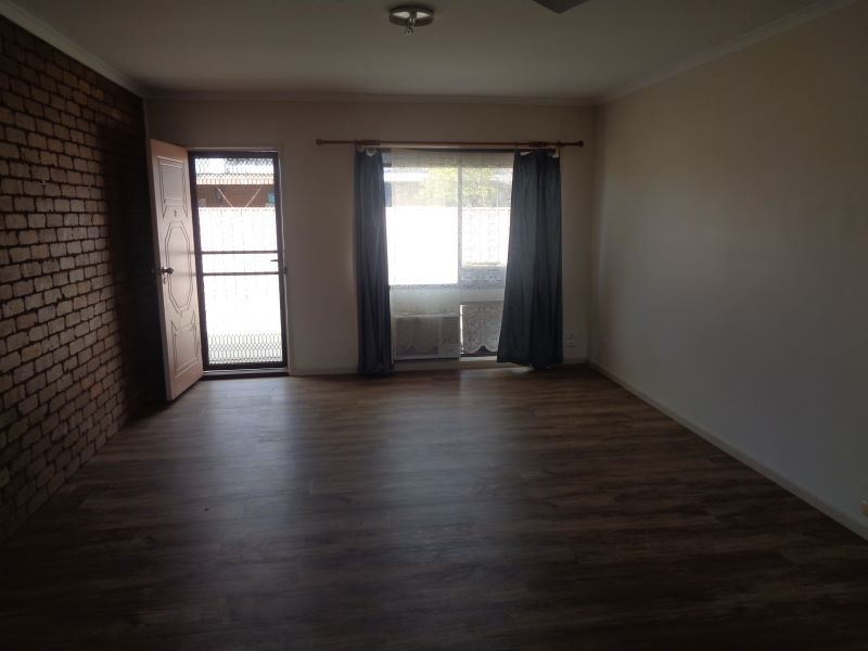 2/435 Harfleur Street, Deniliquin, NSW 2710