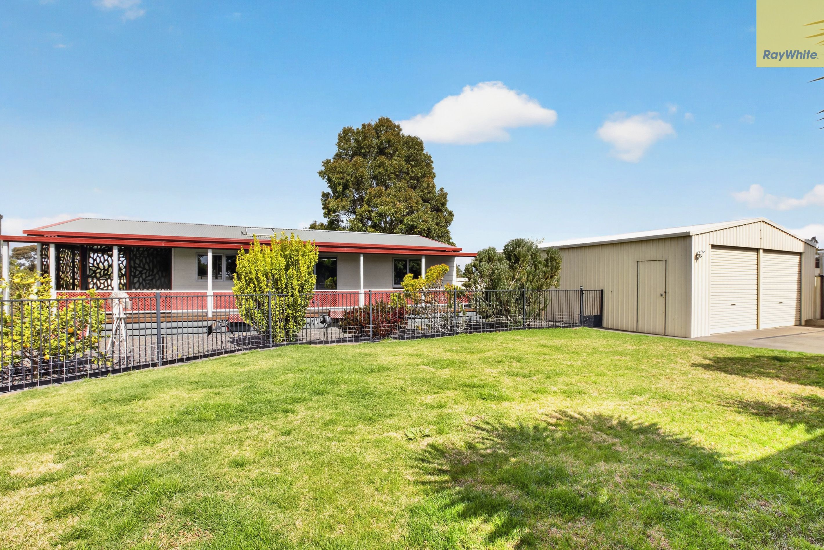 27 Highfield Way — photo 24 of 29