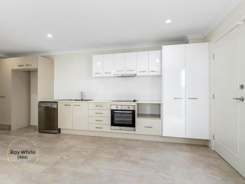 1/8 Greenhill Street, Redbank Plains, QLD 4301