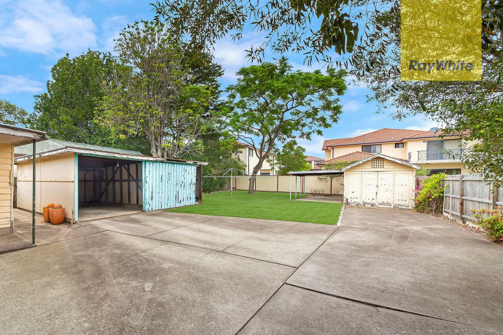 135 Victoria Road — photo 6 of 13