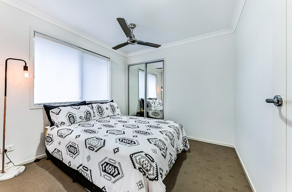 13 Ribbonwood Street — photo 8 of 14