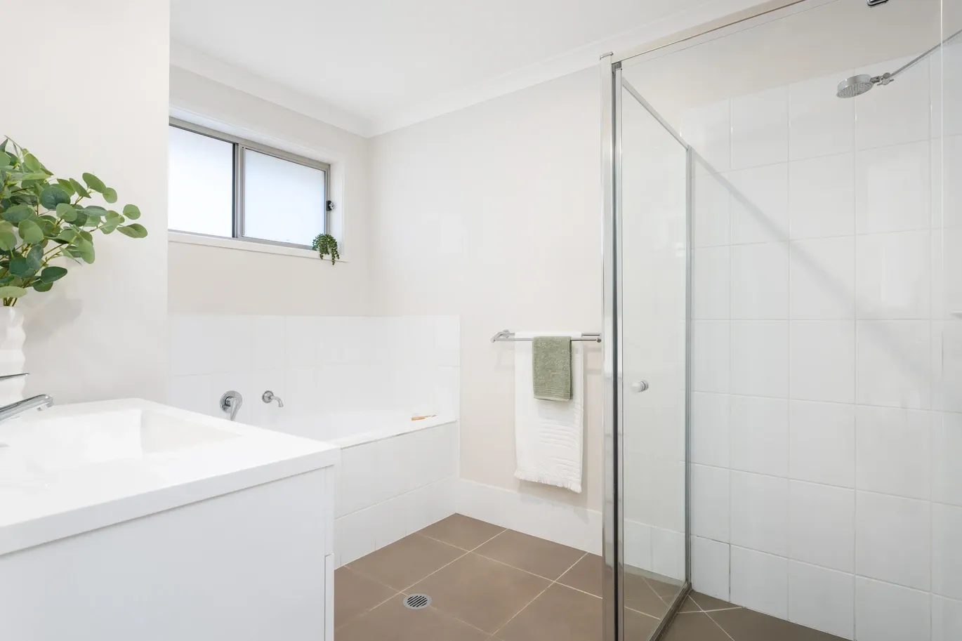 22 Royce Crescent — photo 9 of 10