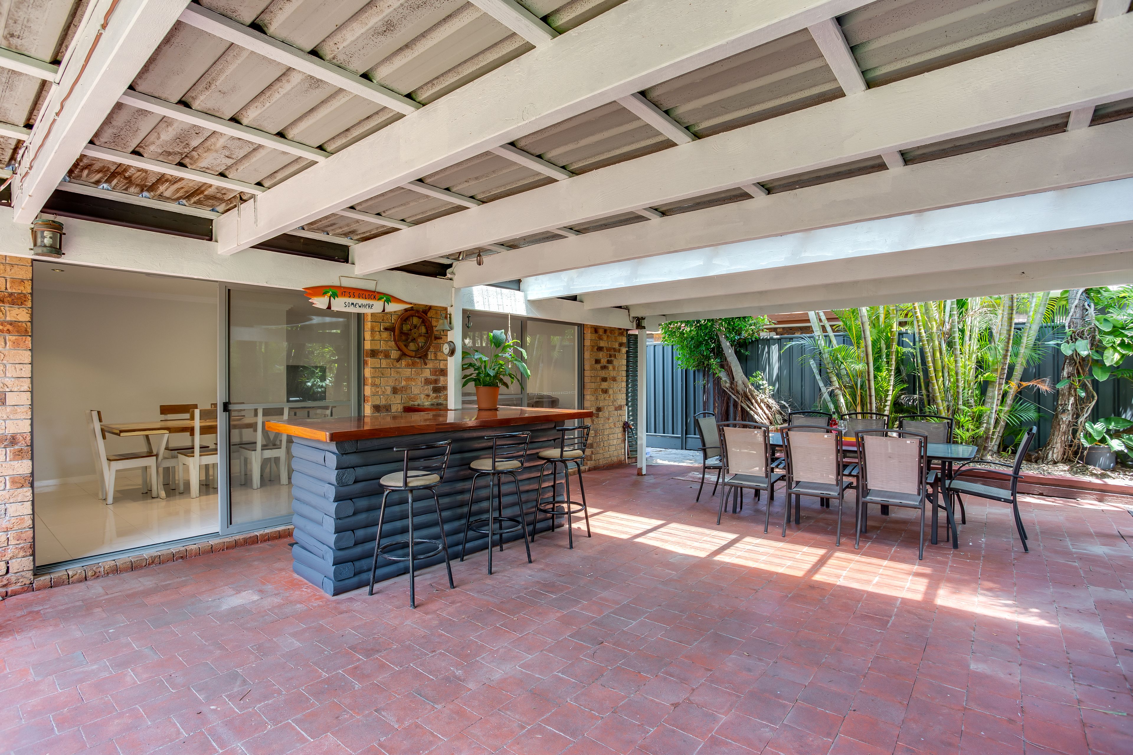 12 Redleaf Court, Burleigh Waters QLD 4220