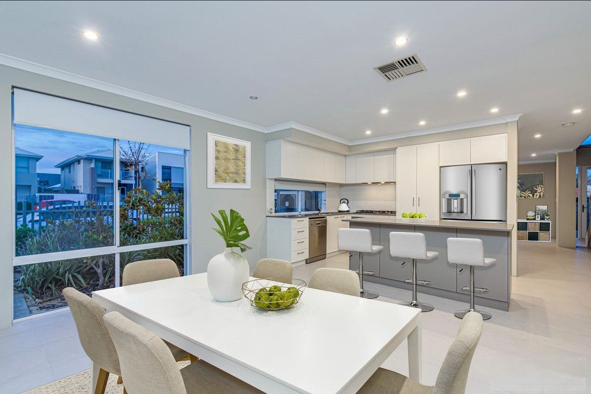 16 Fusus Lane, Jindalee, WA 6036