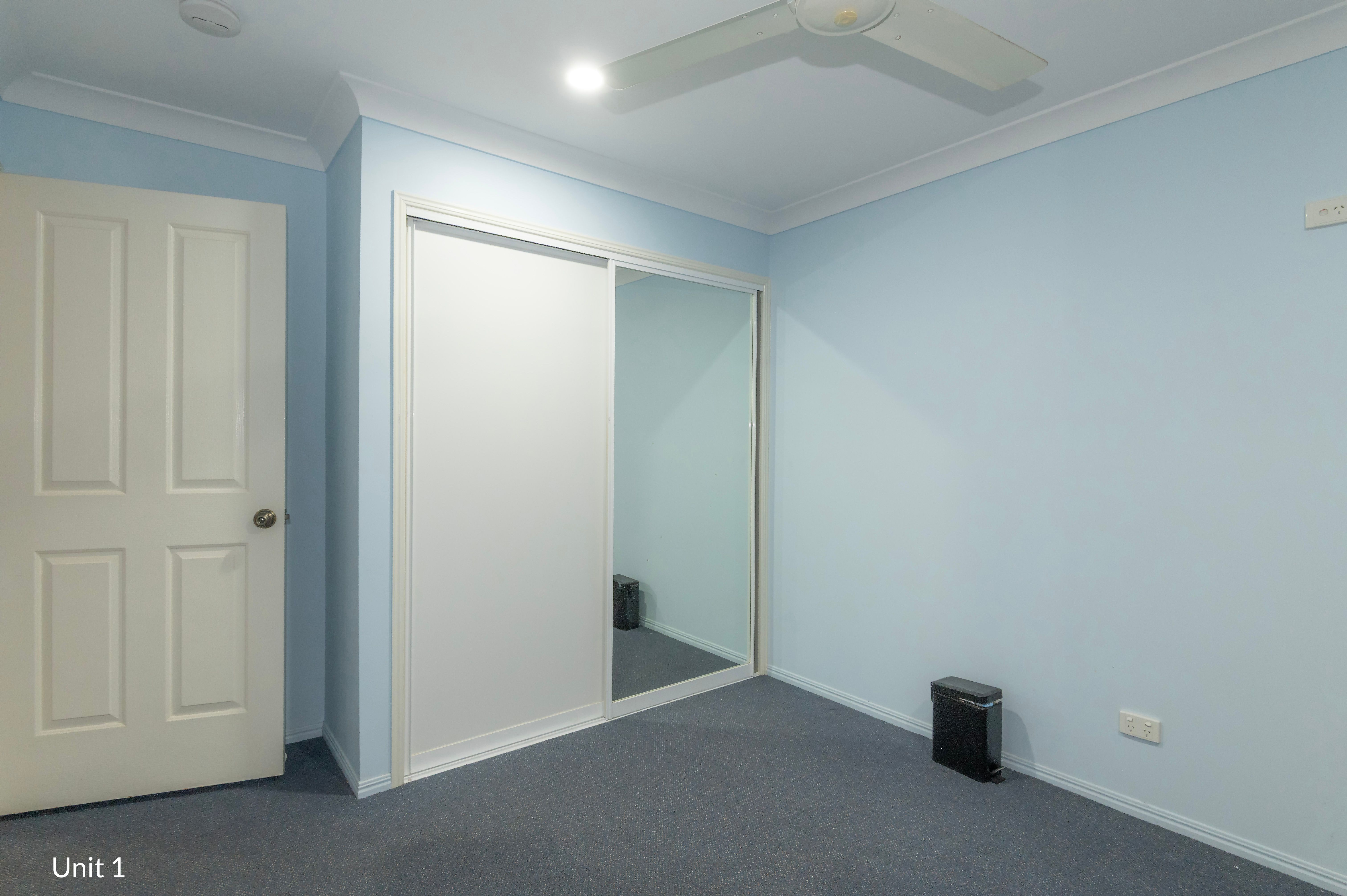 6 Woolein Crescent — photo 6 of 22