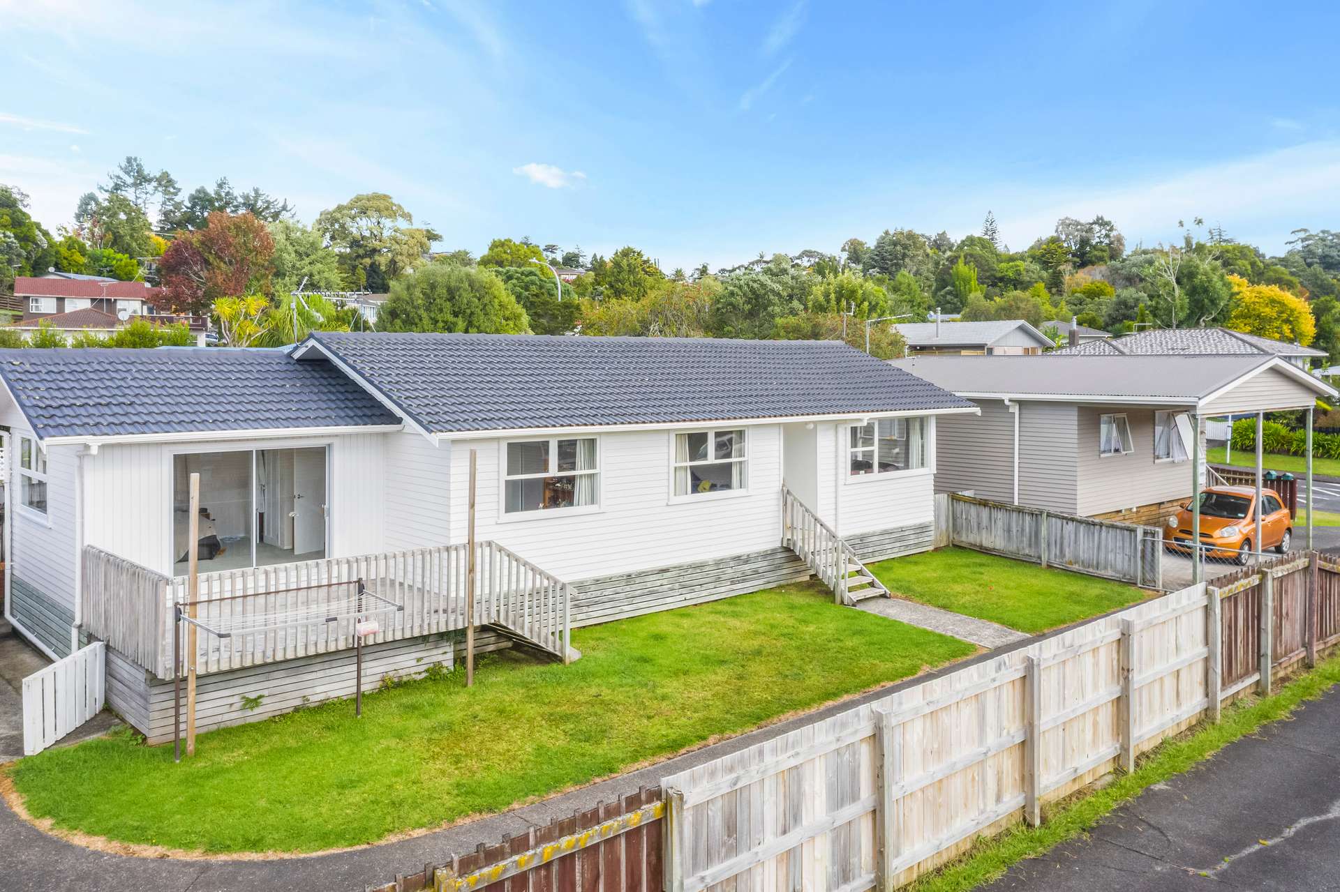37 Castleford Street, Green Bay, Waitakere City Real Estate Ray