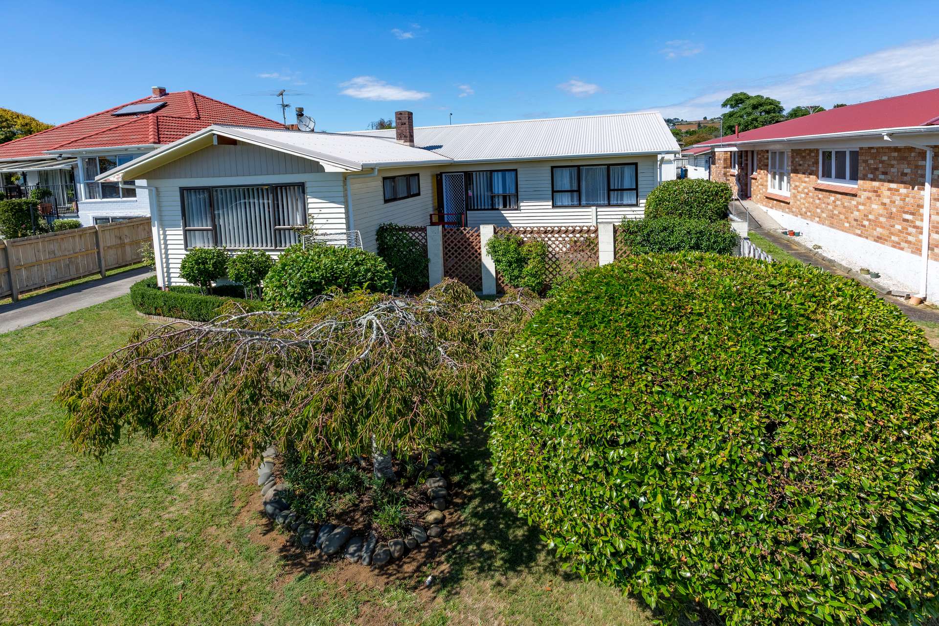 32 Lawrie Avenue photo 1