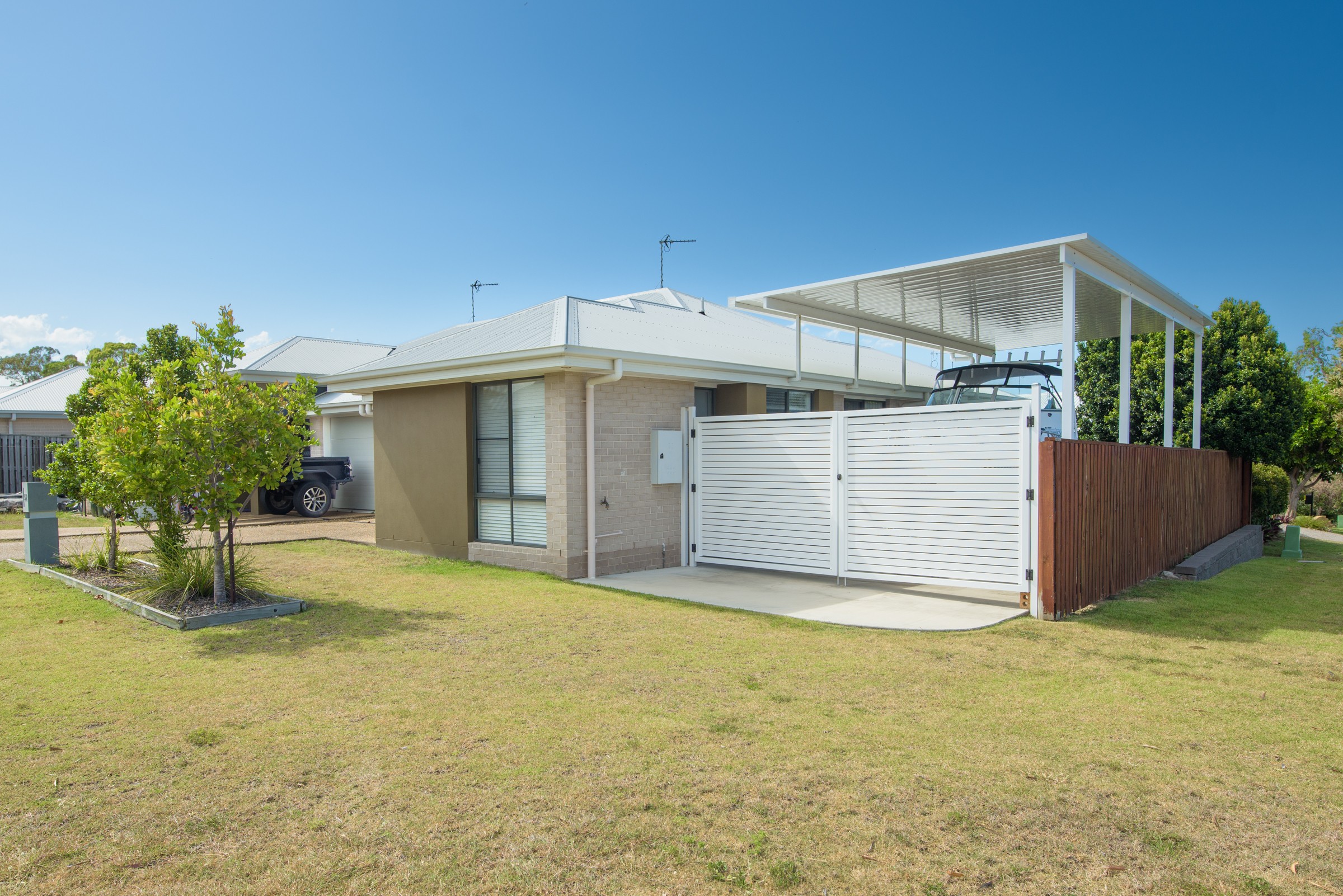 52 Harmony Drive, Clinton, QLD 4680