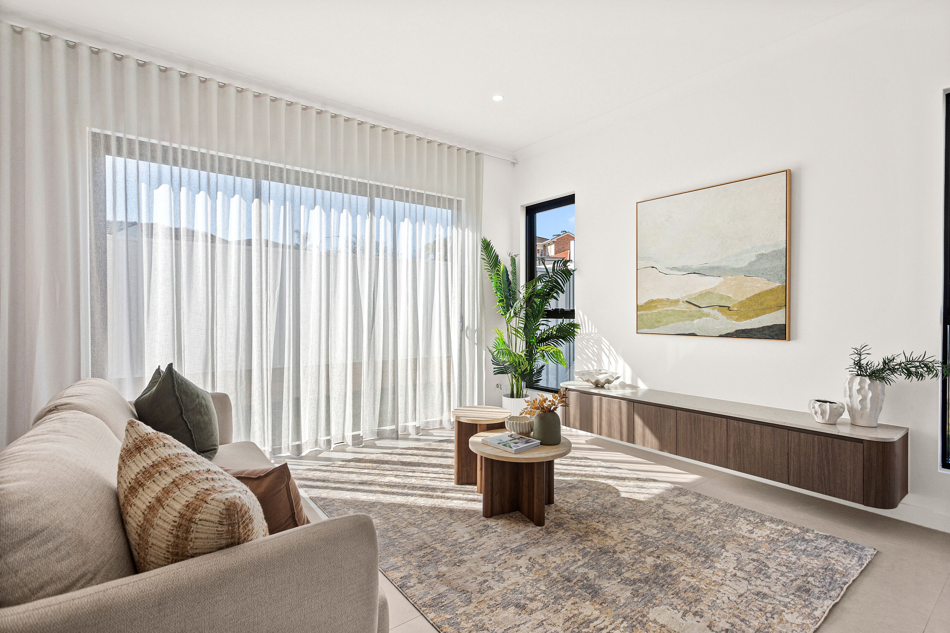 66 Minda Crescent — photo 4 of 7