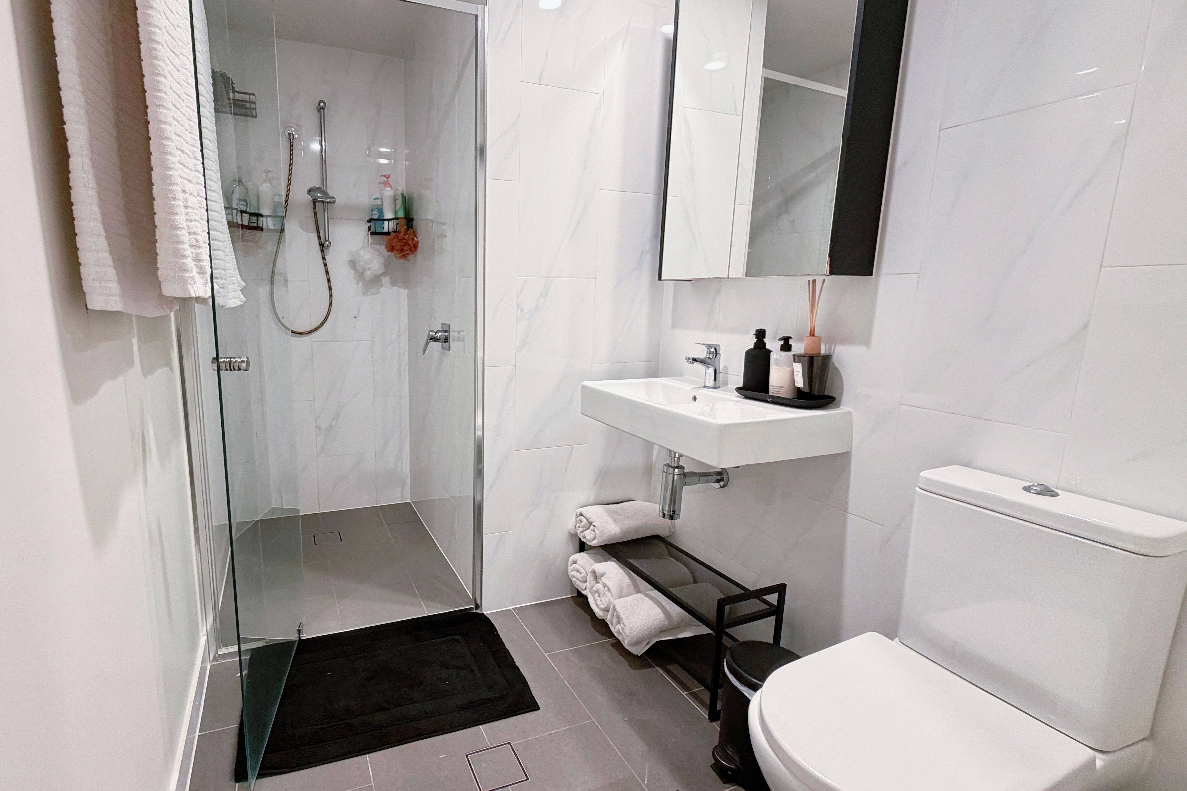 20805/28 Merivale Street — photo 7 of 11