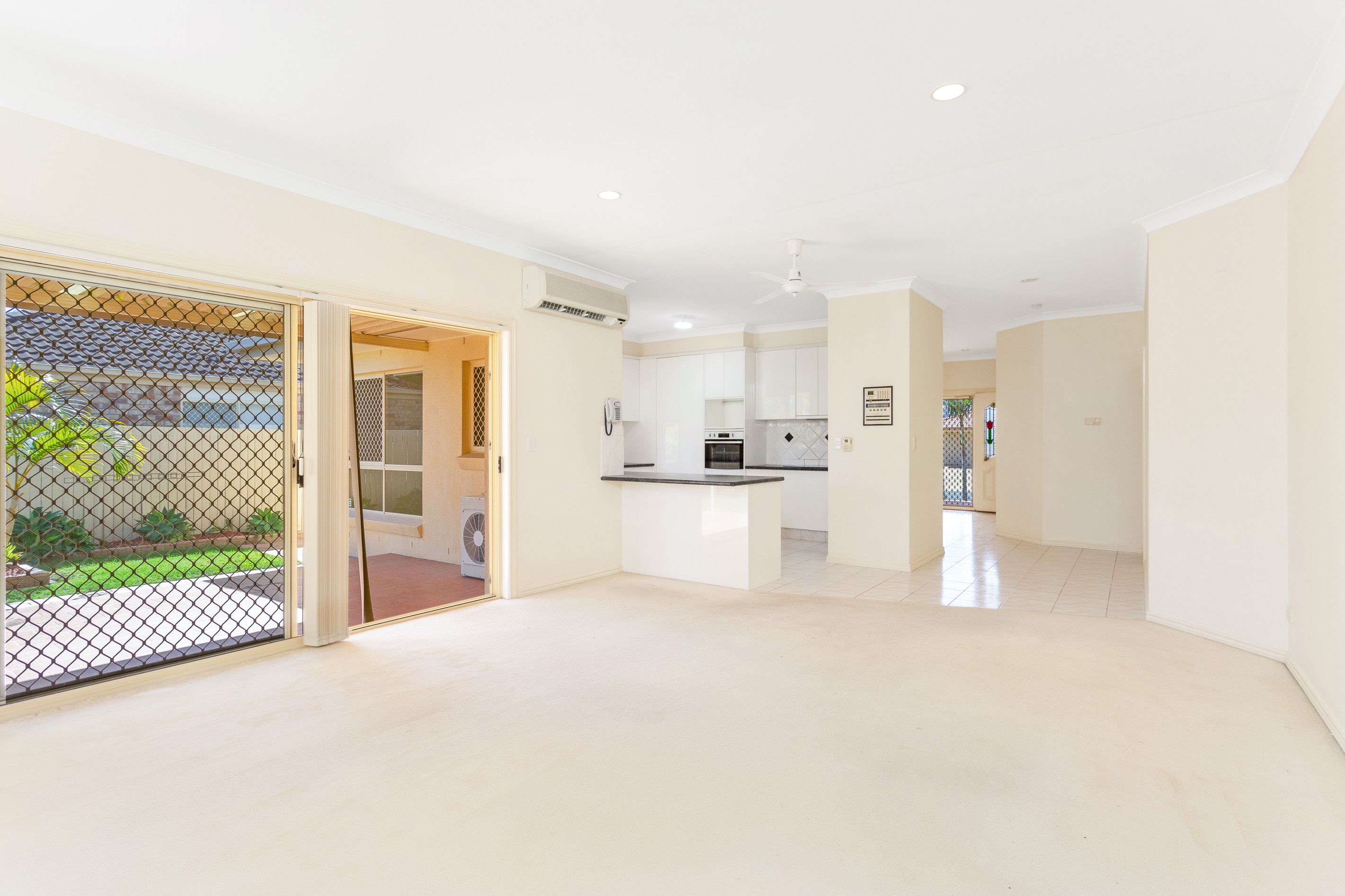 50 Warbler Parade, Varsity Lakes, QLD 4227