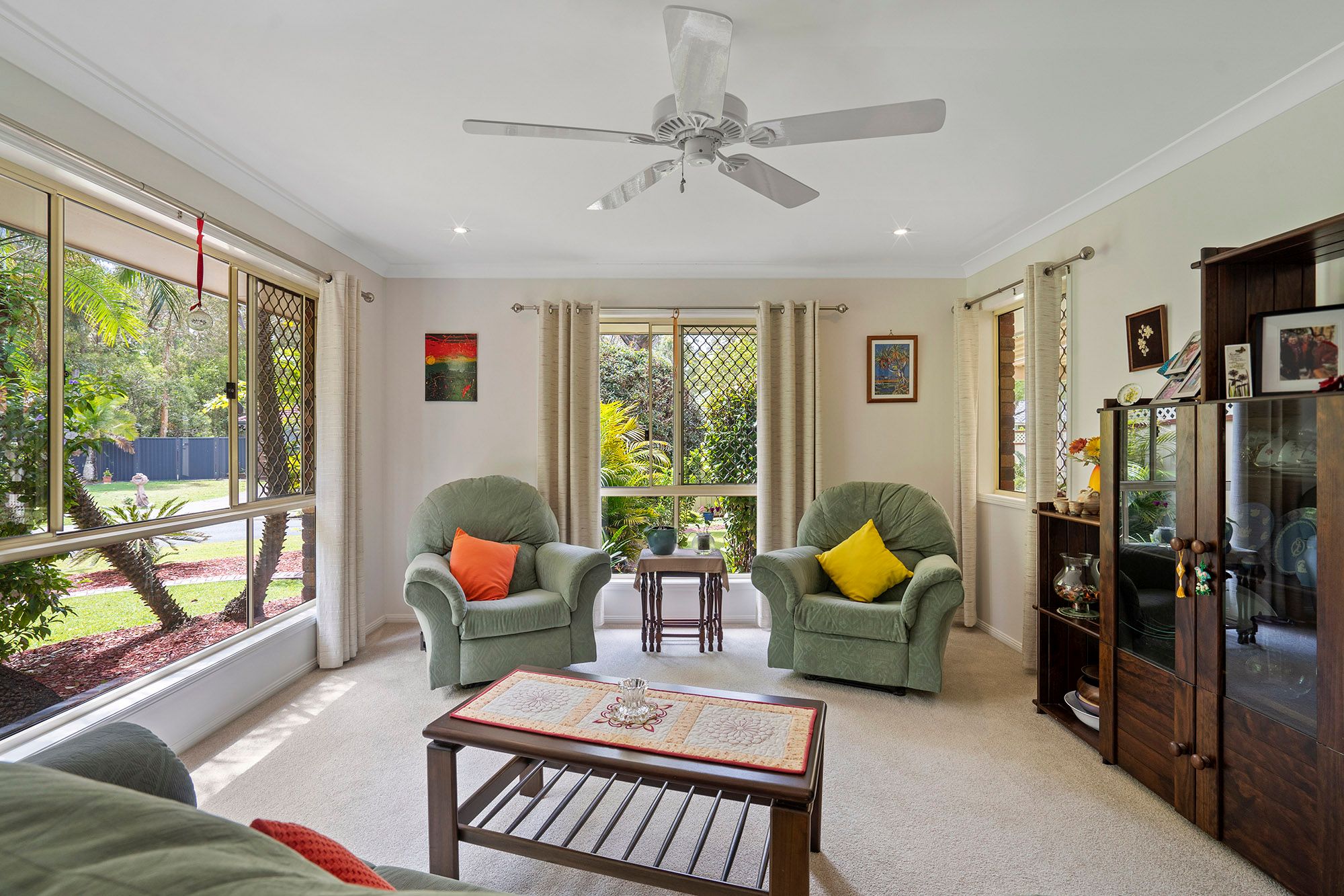 25 Regal Drive, Regents Park, QLD 4118