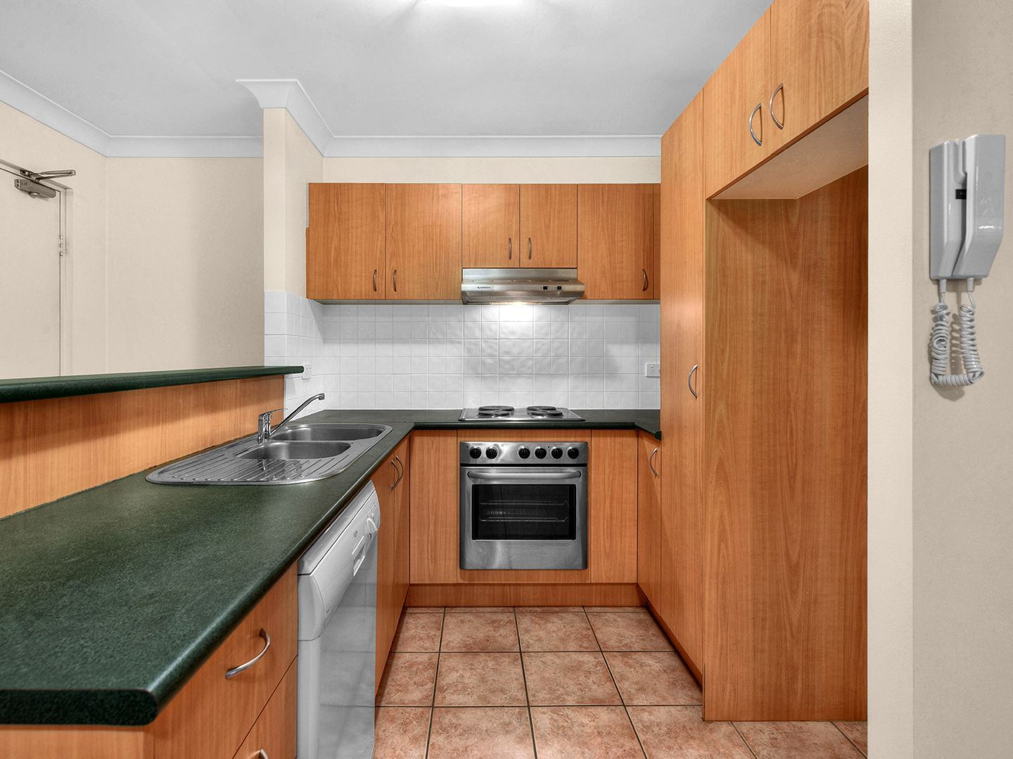 11/16 Jellicoe Street, Coorparoo, QLD 4151