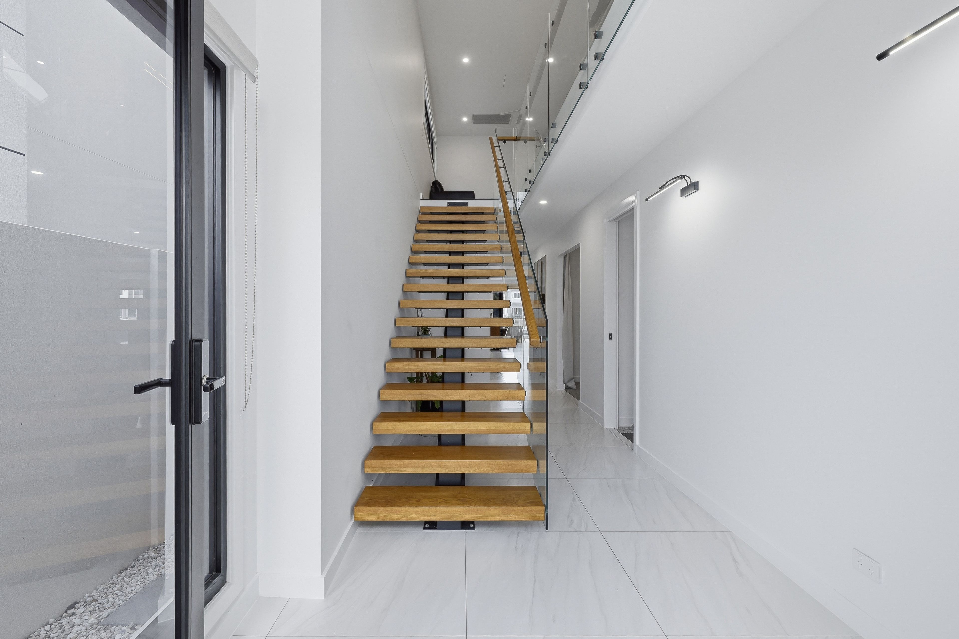 2/10 Middle Quay Drive — photo 27 of 30