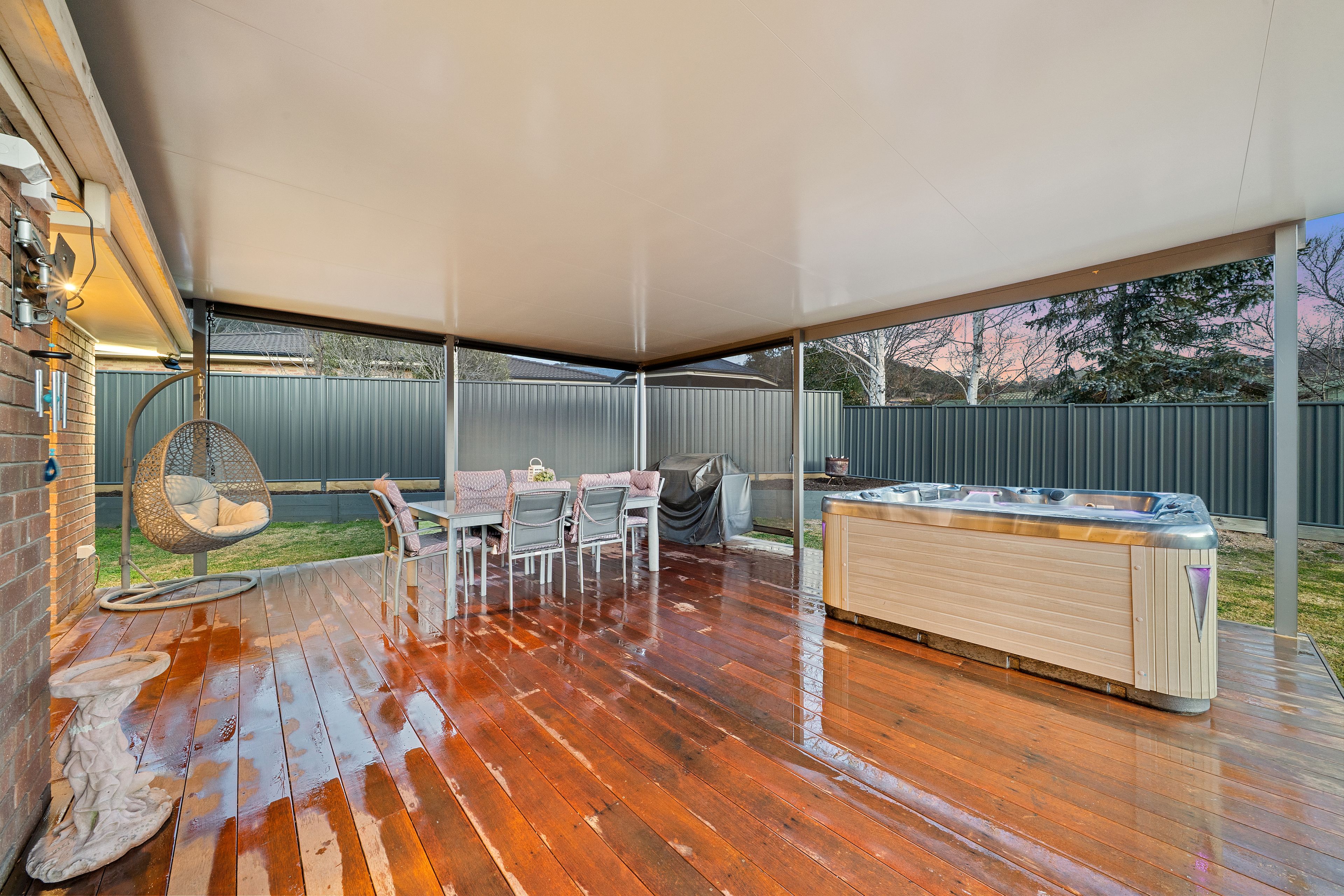 2 Jane Sutherland Street — photo 18 of 26