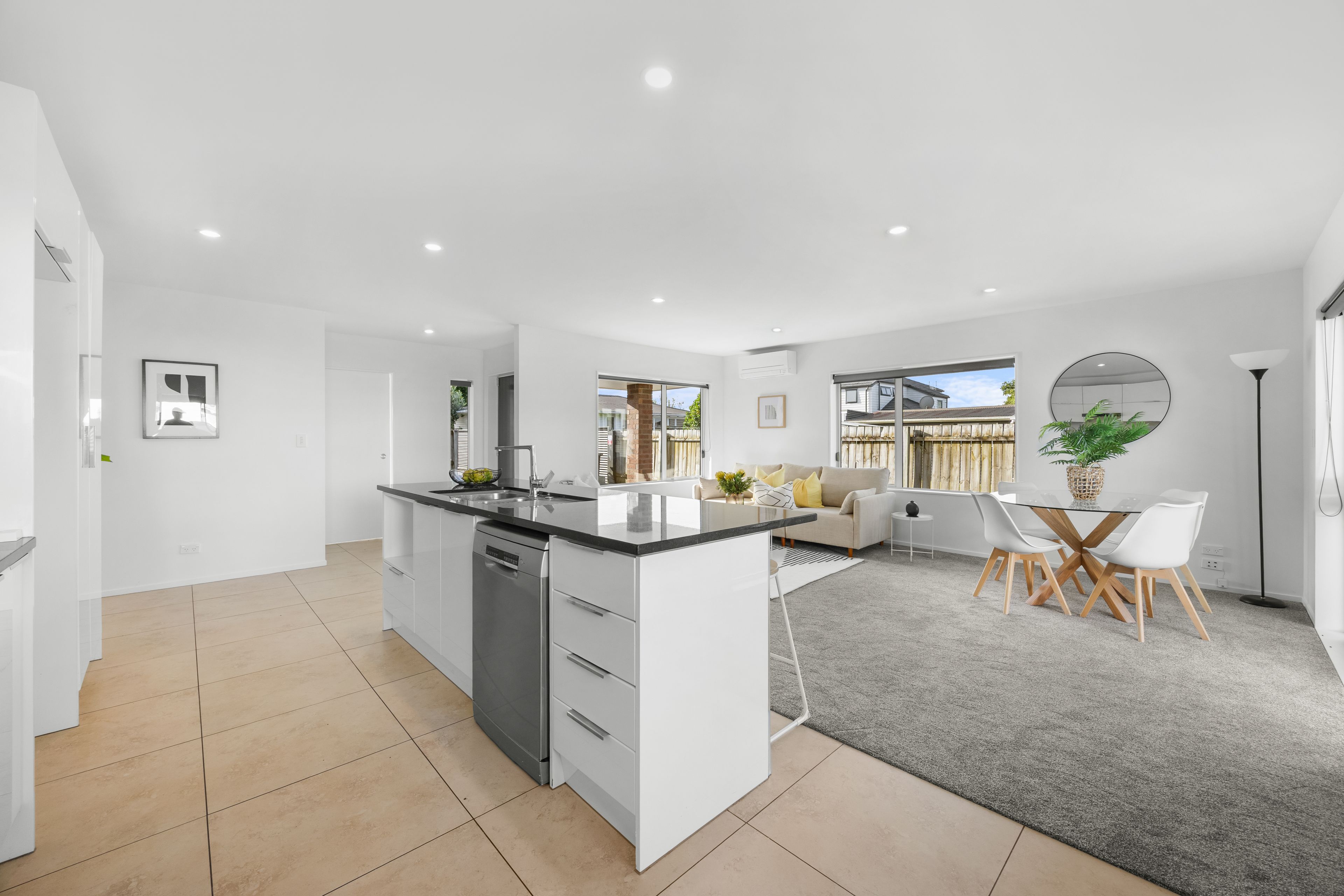 6A Alan Avenue, Henderson, Waitakere City