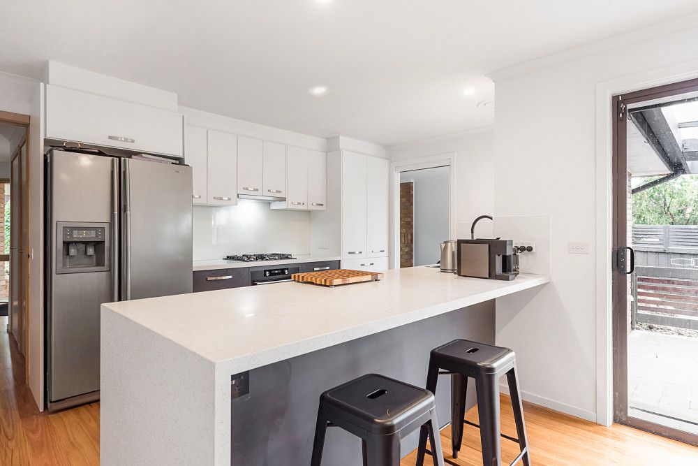 23 Langdale Drive, Croydon Hills, VIC 3136