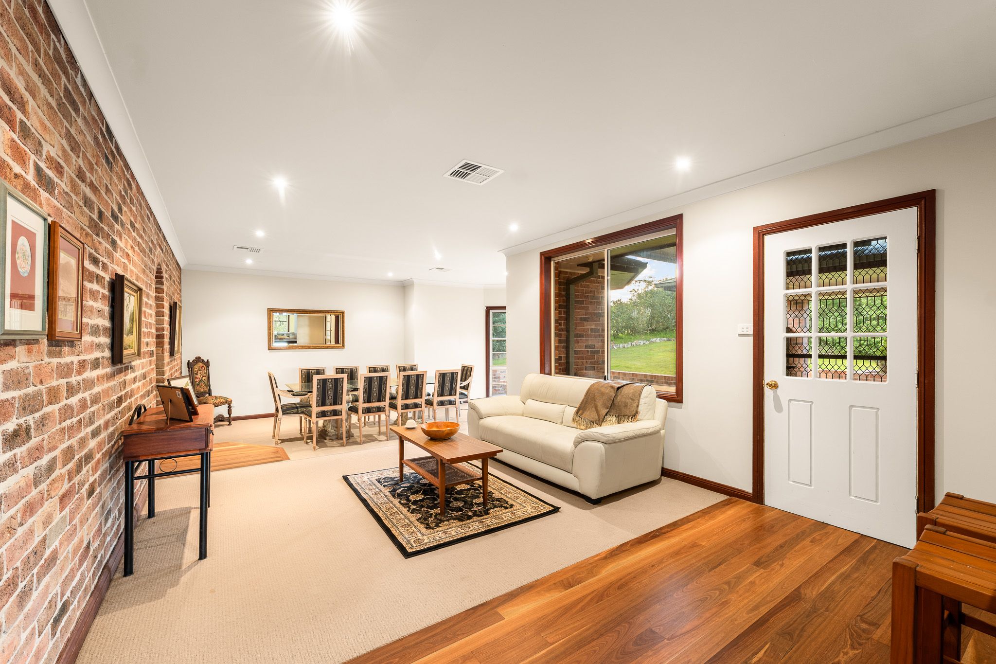 1 Dixon Street — photo 9 of 30