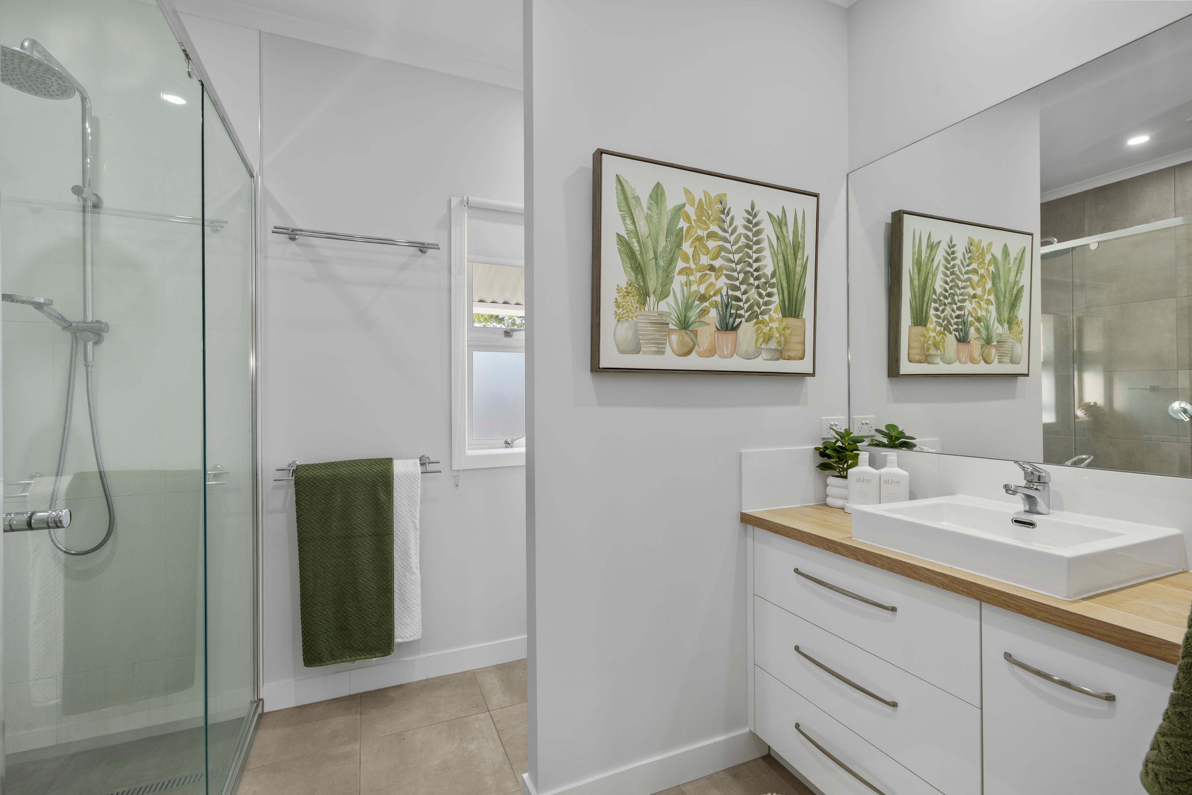 34 Kitchener Road — photo 16 of 25