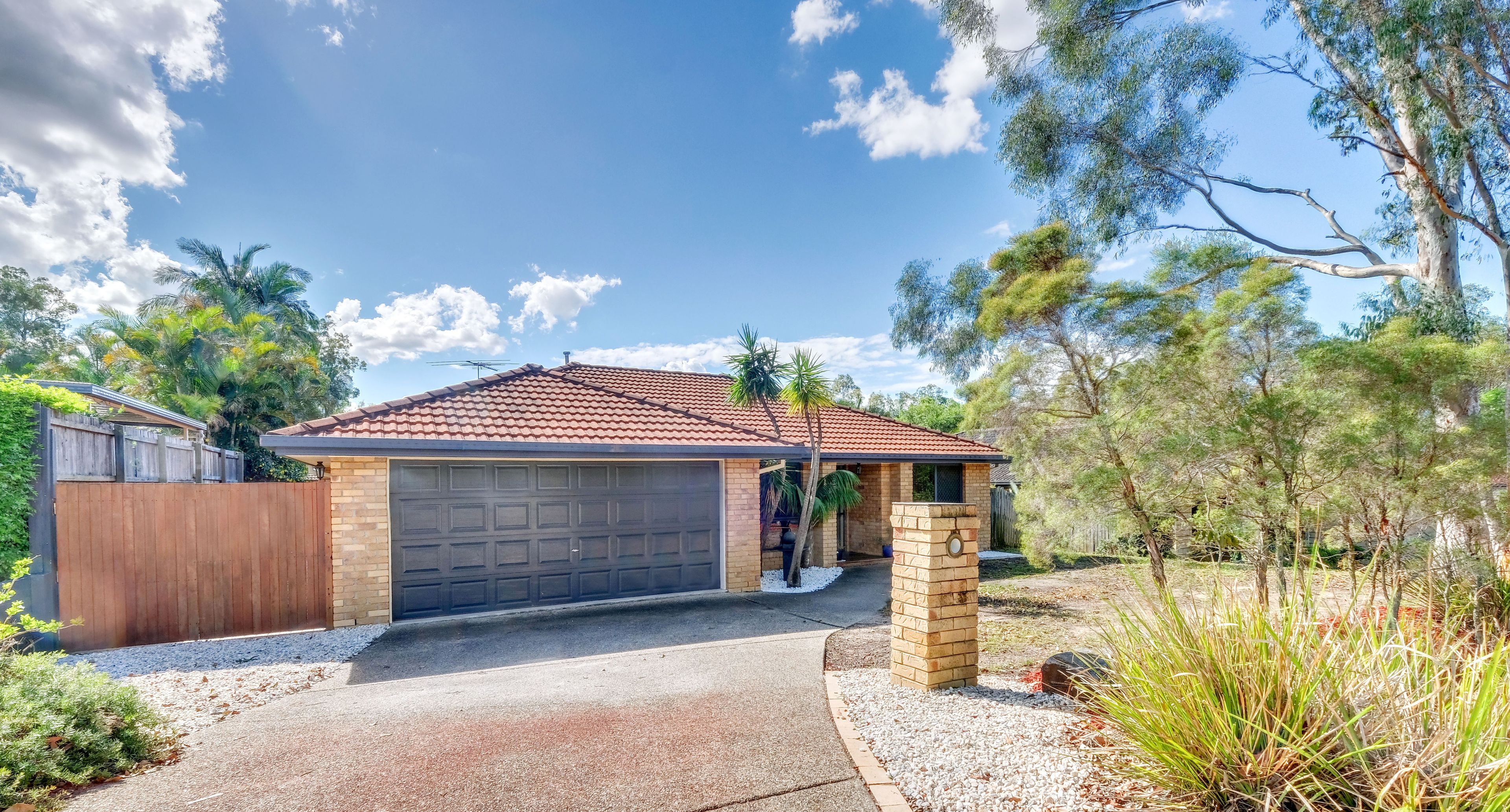 23 Jubilee Avenue, Forest Lake QLD 4078