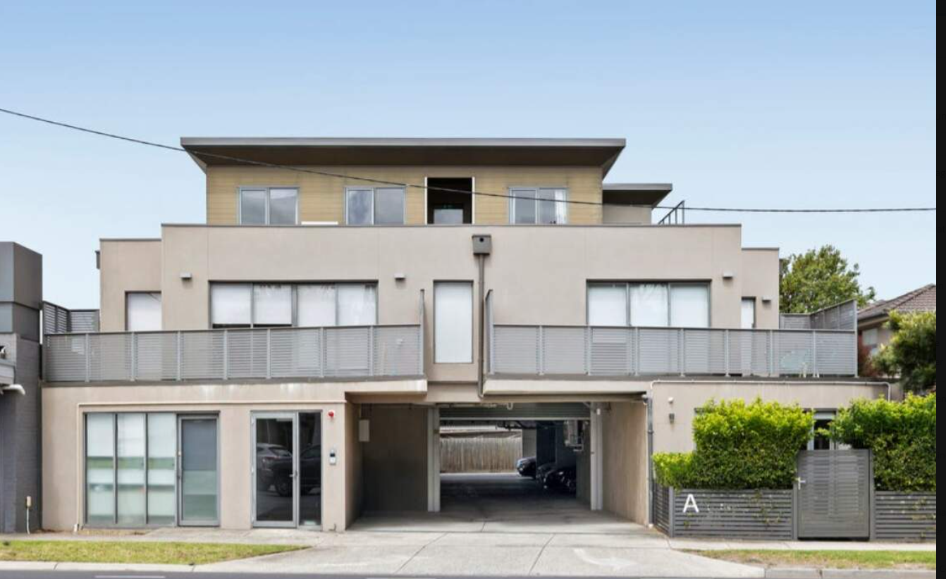 10/1126 North Road — photo from Ray White Bentleigh