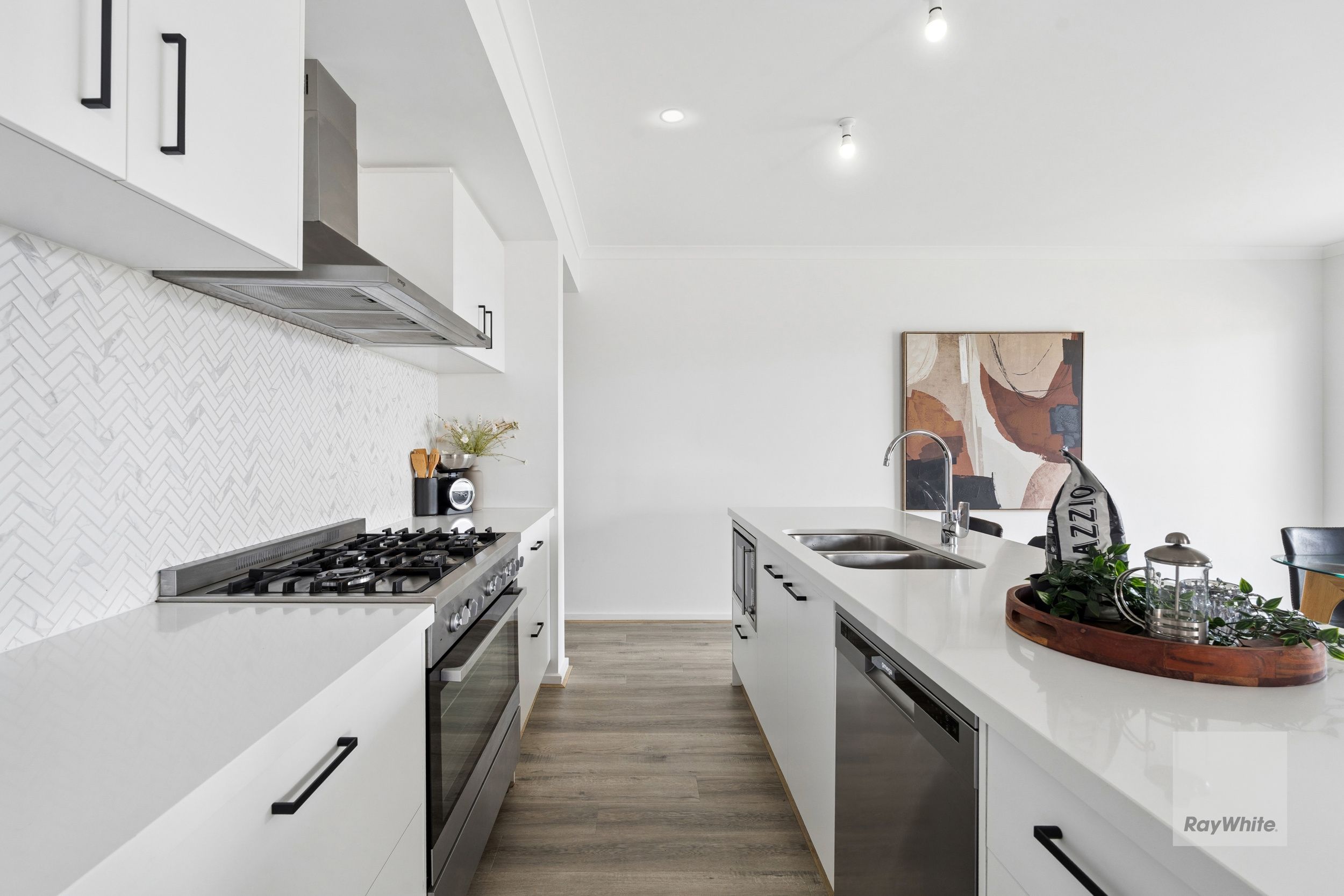 9 Moggs Road — photo 6 of 19