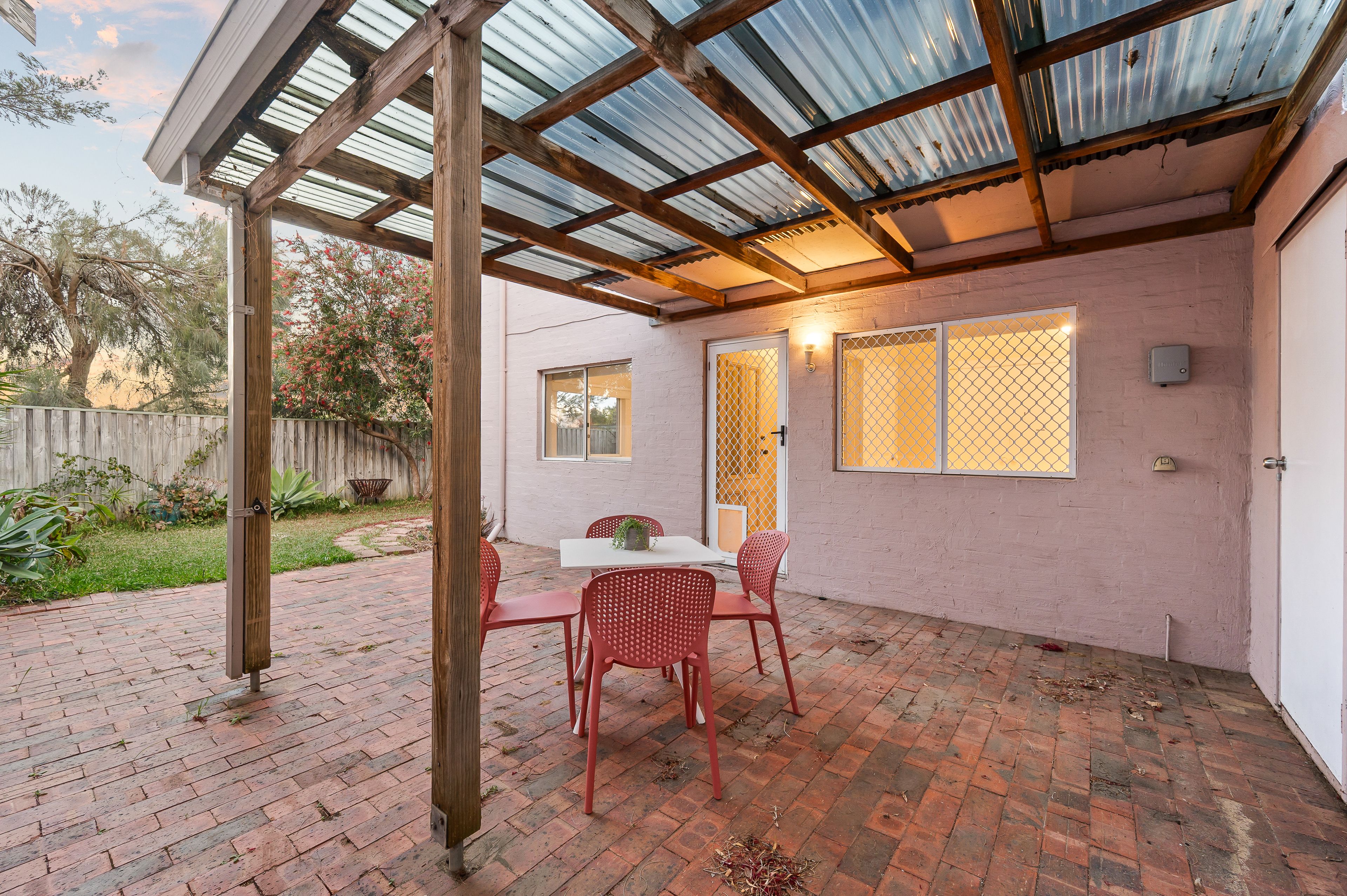 21 Bolton Place — photo 16 of 19