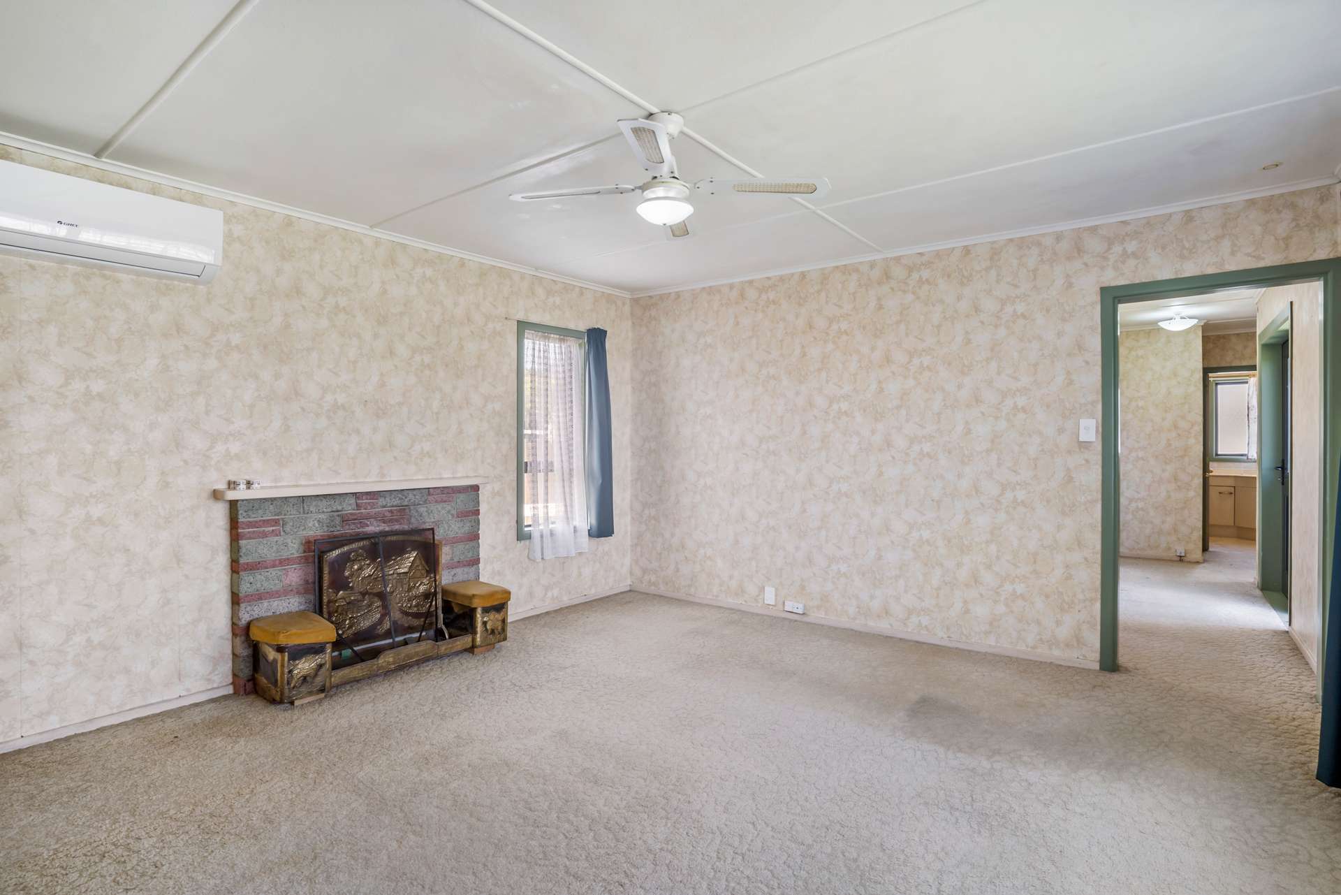 21 Wallace Road photo 5