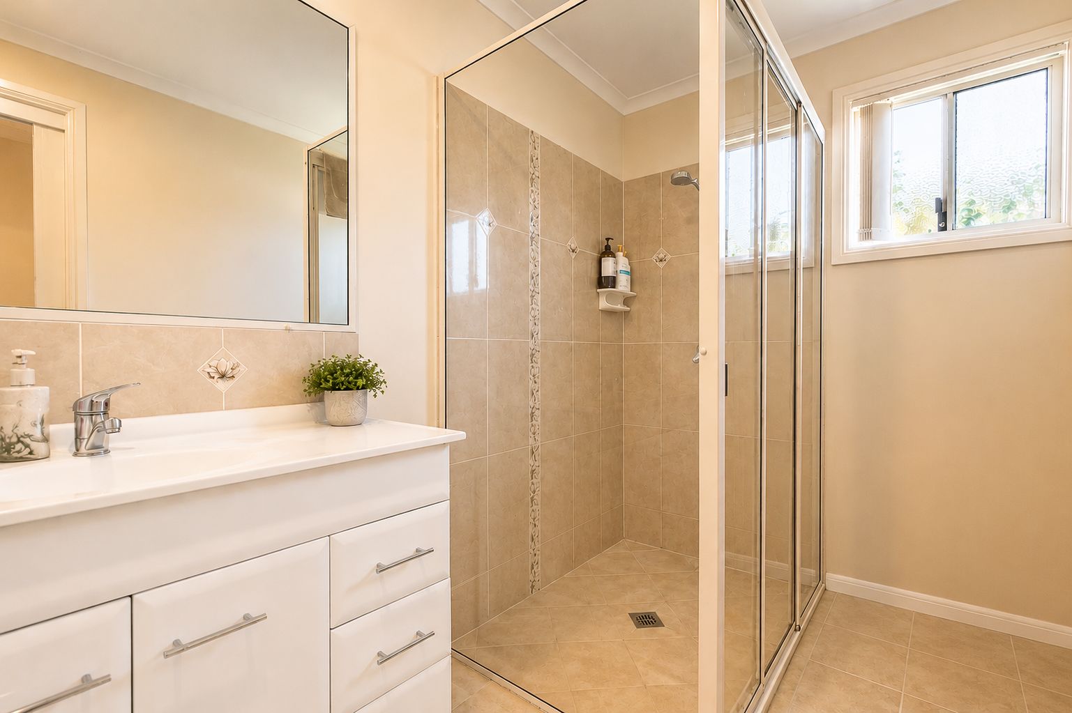 31 Taylor Street — photo 11 of 19