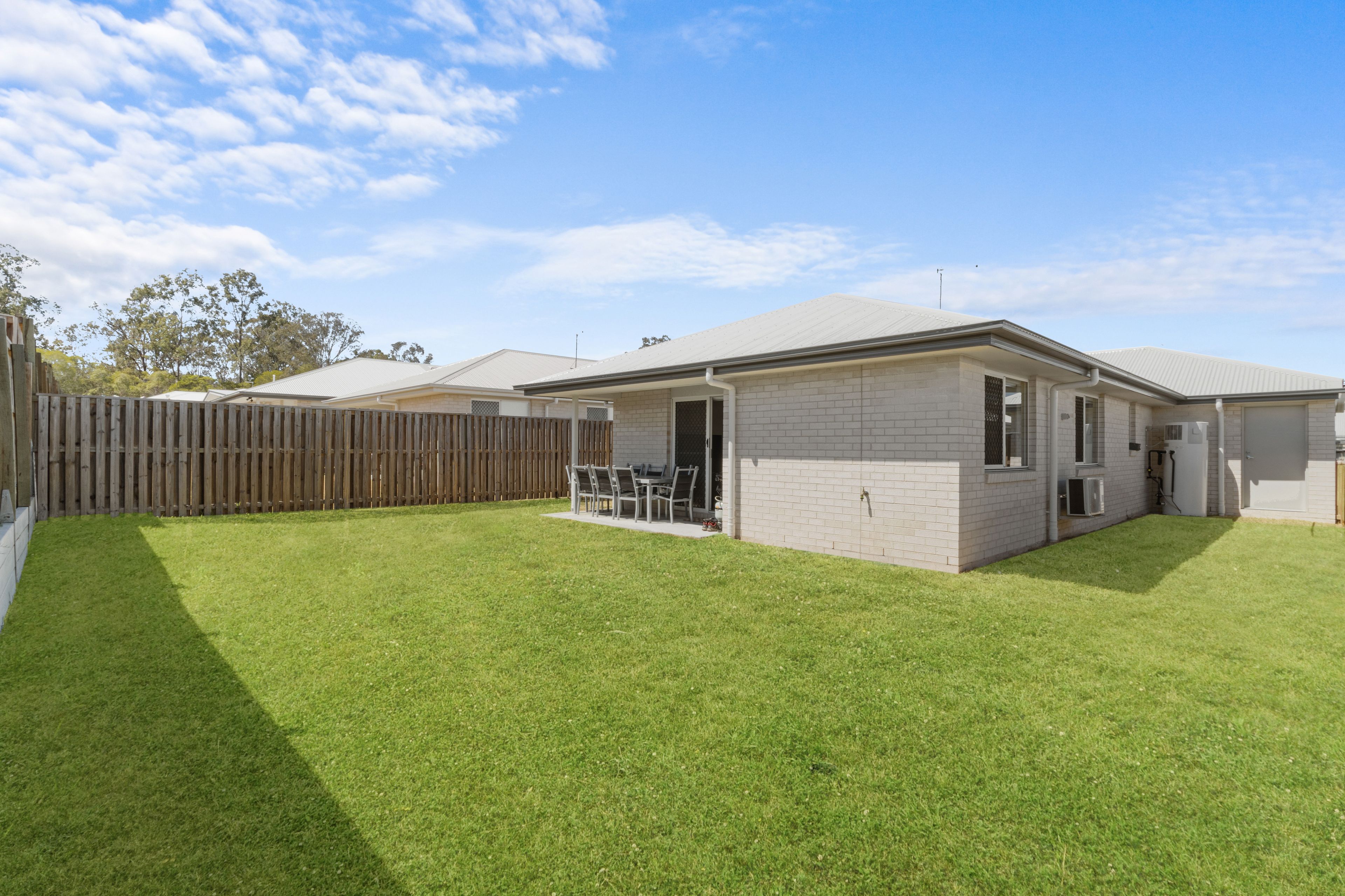 6 Cowley Street — photo 13 of 16