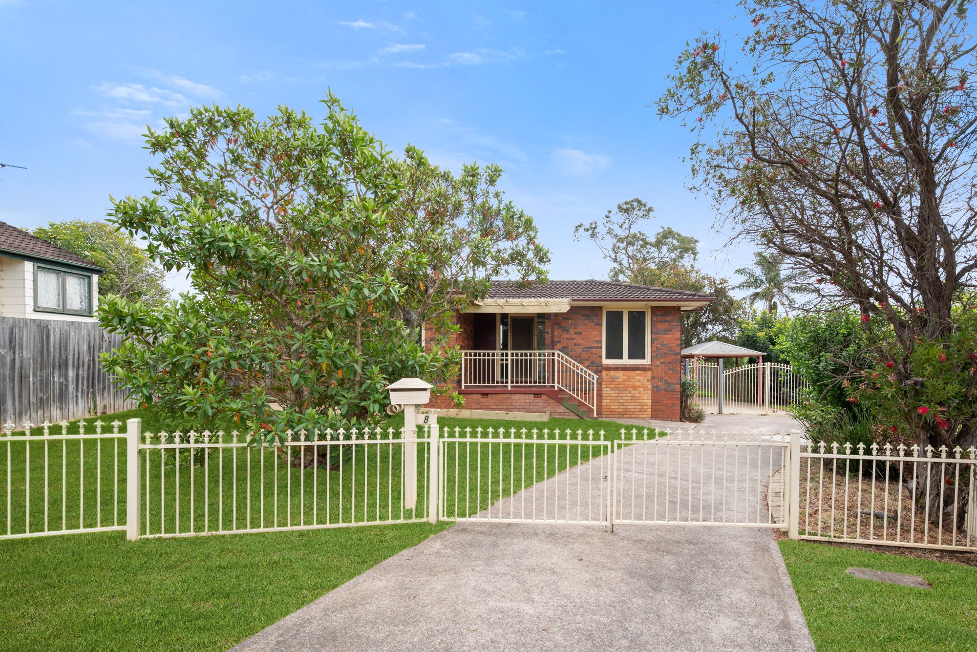 8 Karingal Place — photo from Ray White Macarthur Group
