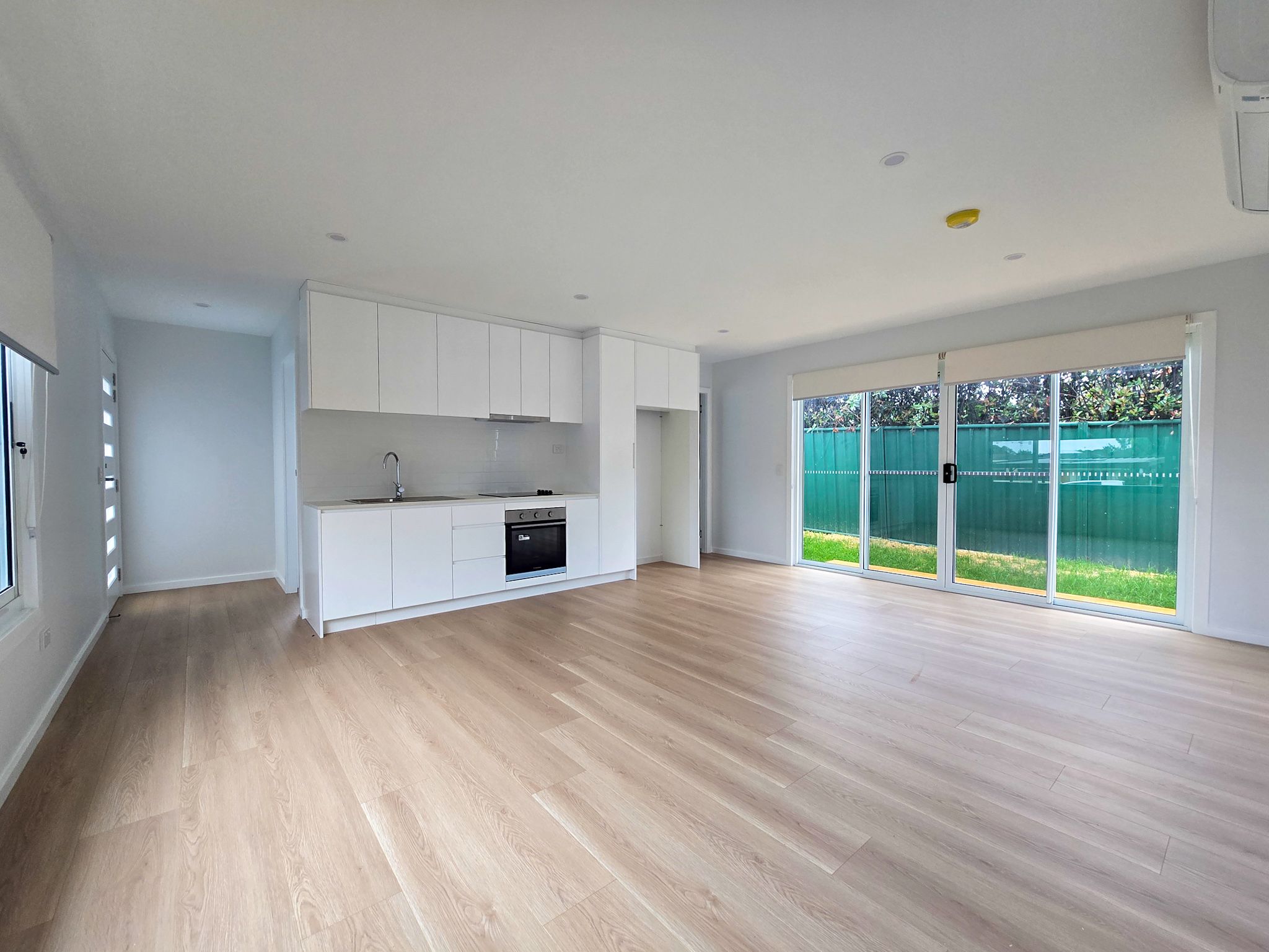 60a Anthony Drive, Rosemeadow, NSW 2560