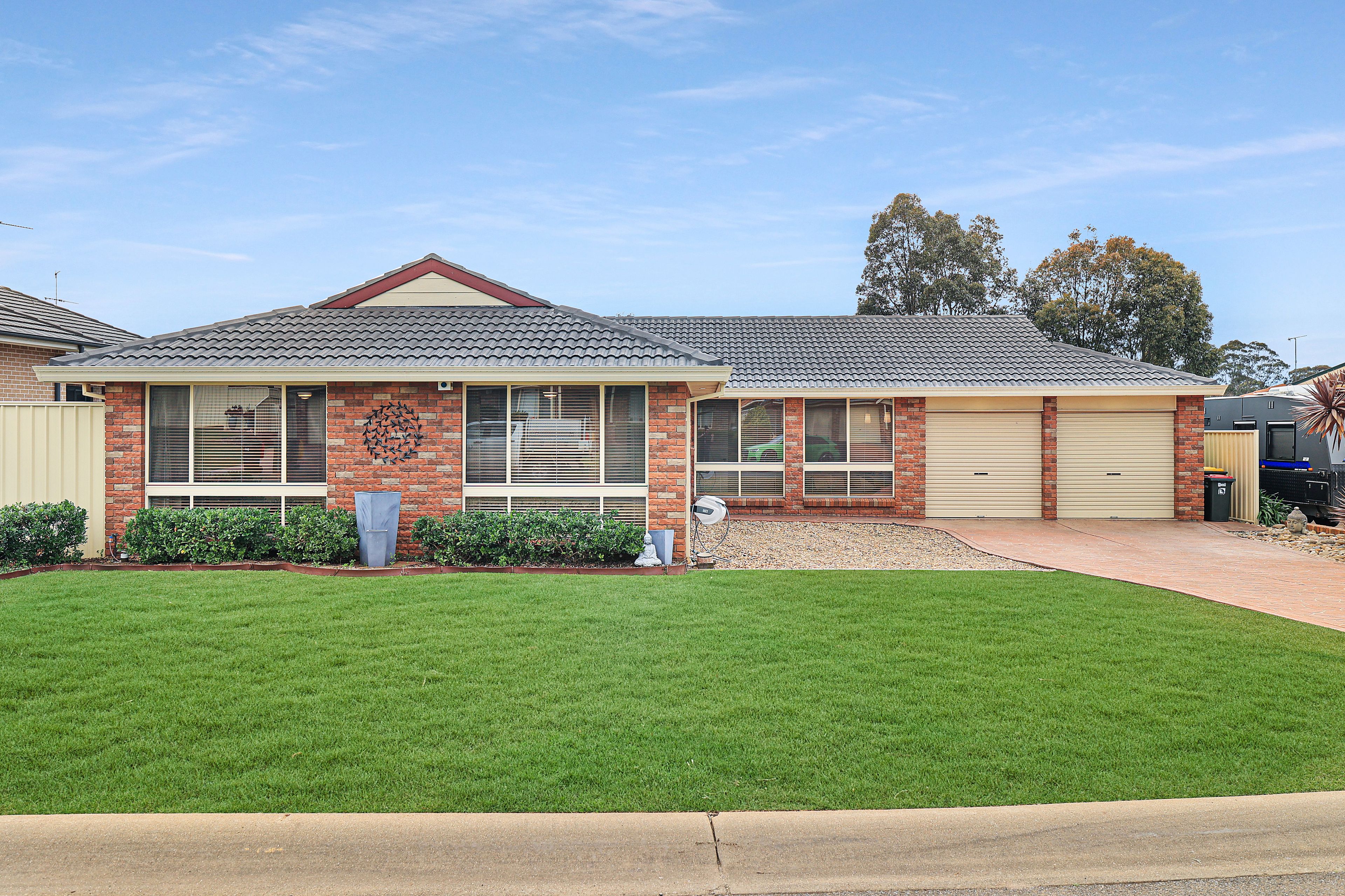 15 Salignus Place, Narellan Vale, NSW 2567 Sold House Ray White