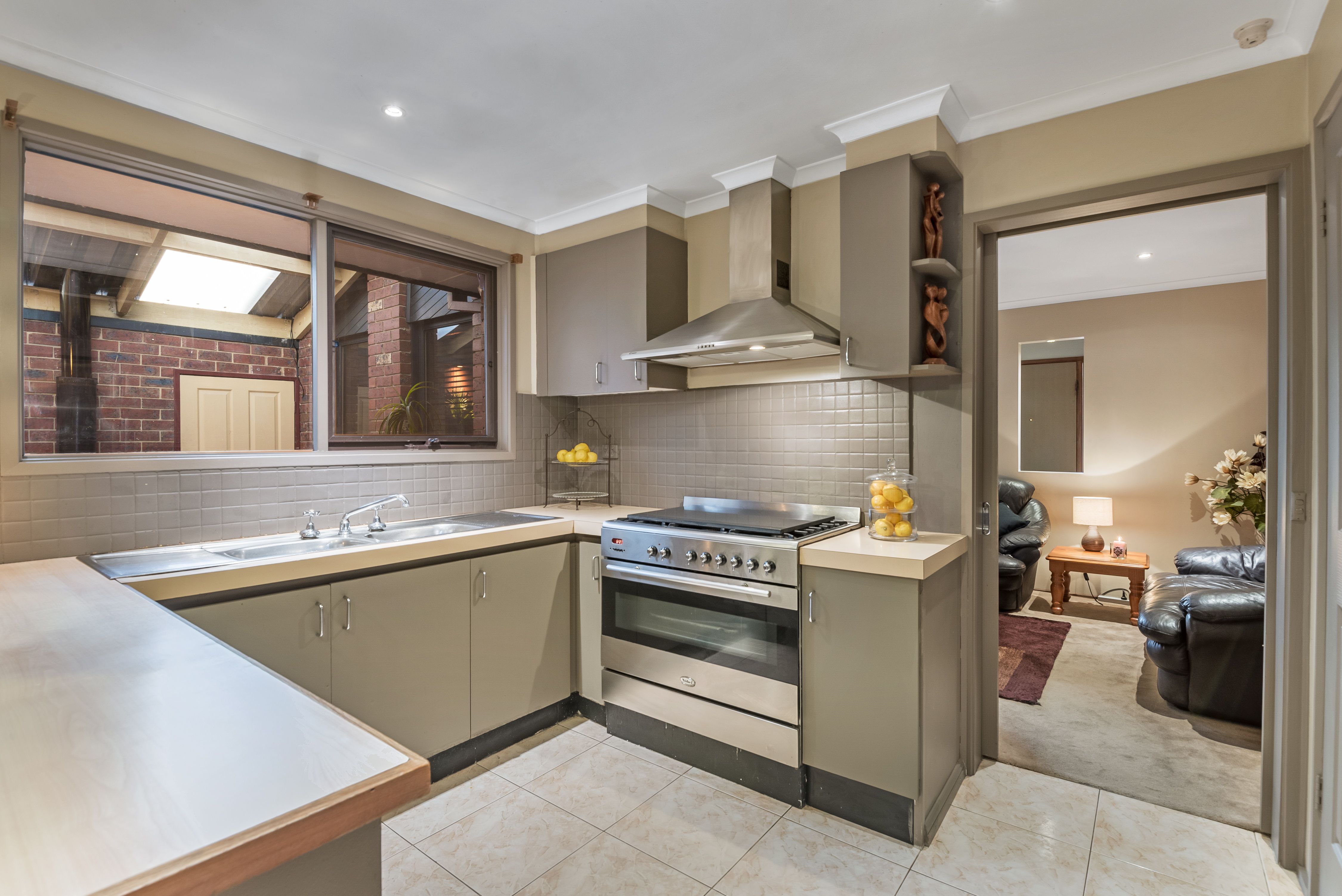 28 Strickland Avenue, Mill Park, VIC 3082