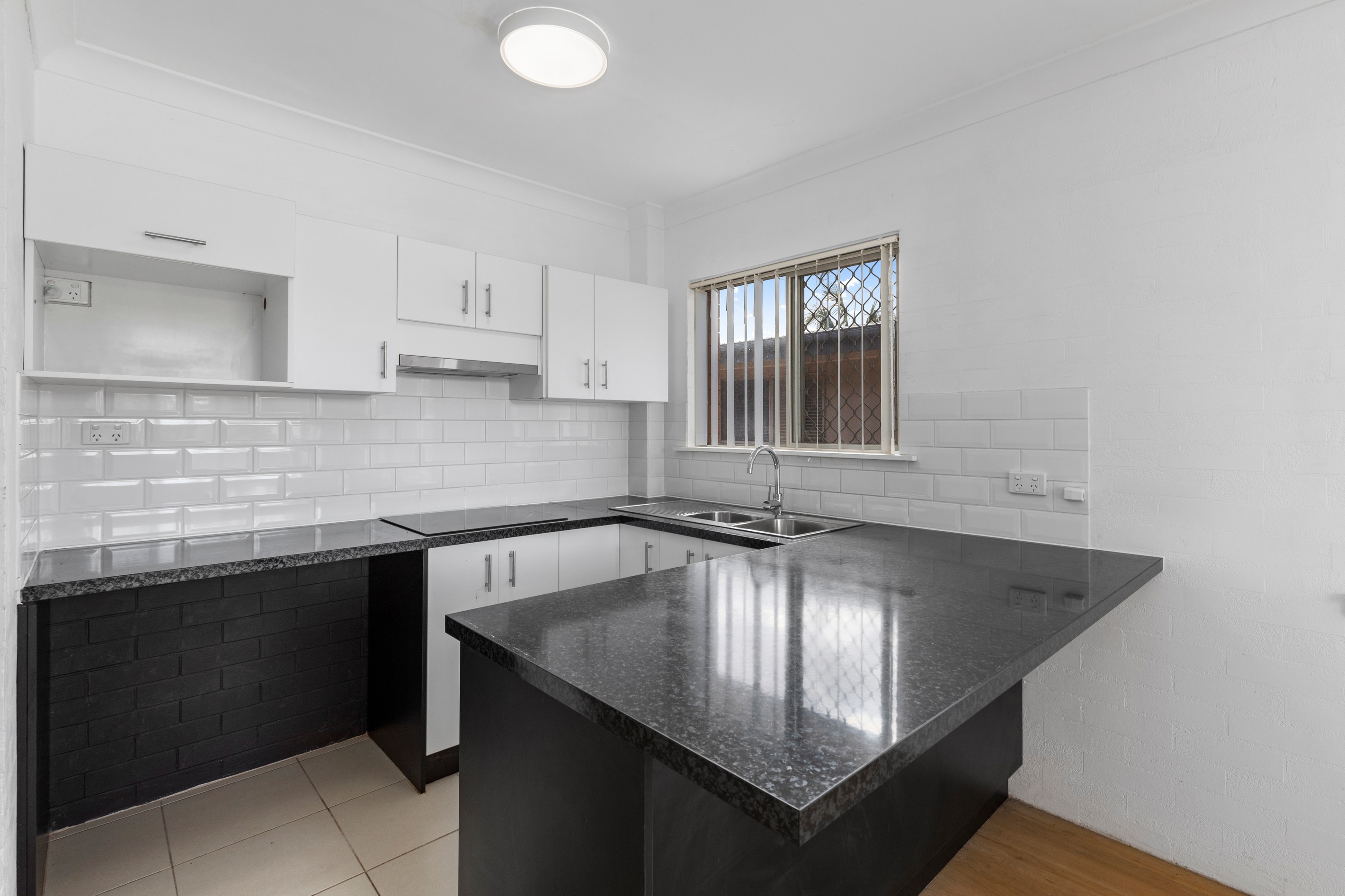 4/17 Meyer Street, Southport, QLD 4215