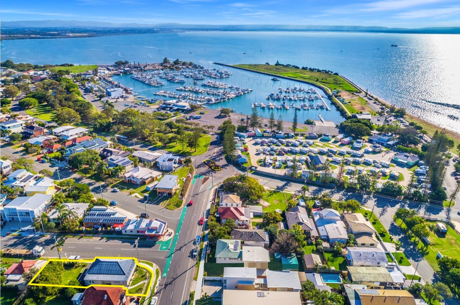 27 Fifth Avenue, Scarborough QLD 4020