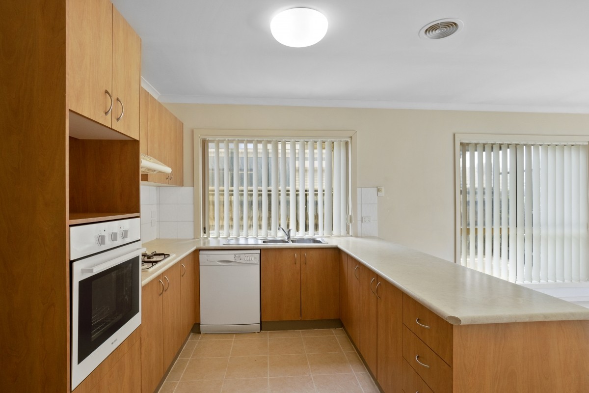 37 Everwin Drive, Werribee, VIC 3030