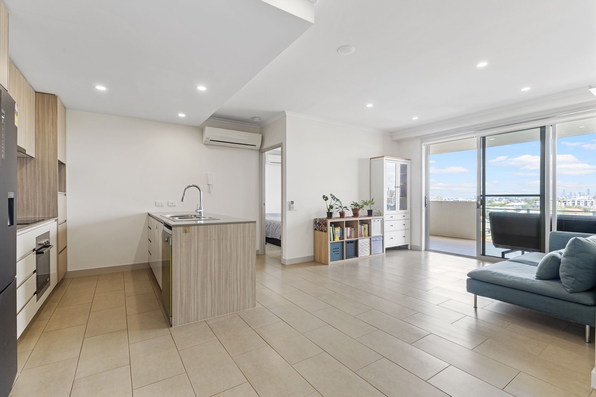 806/440 Hamilton Road — photo from Ray White Aspley