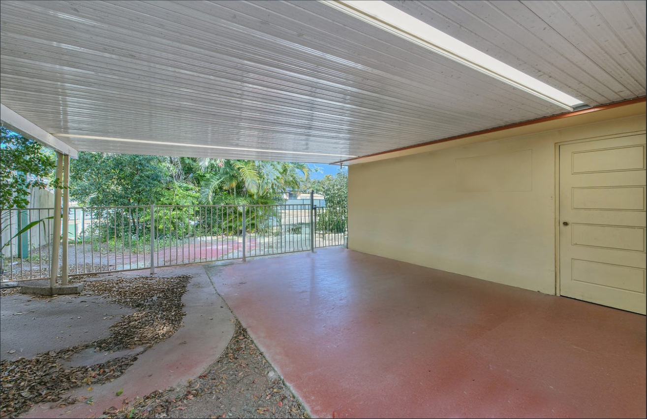 2/156 Kumbari Avenue — photo 10 of 11
