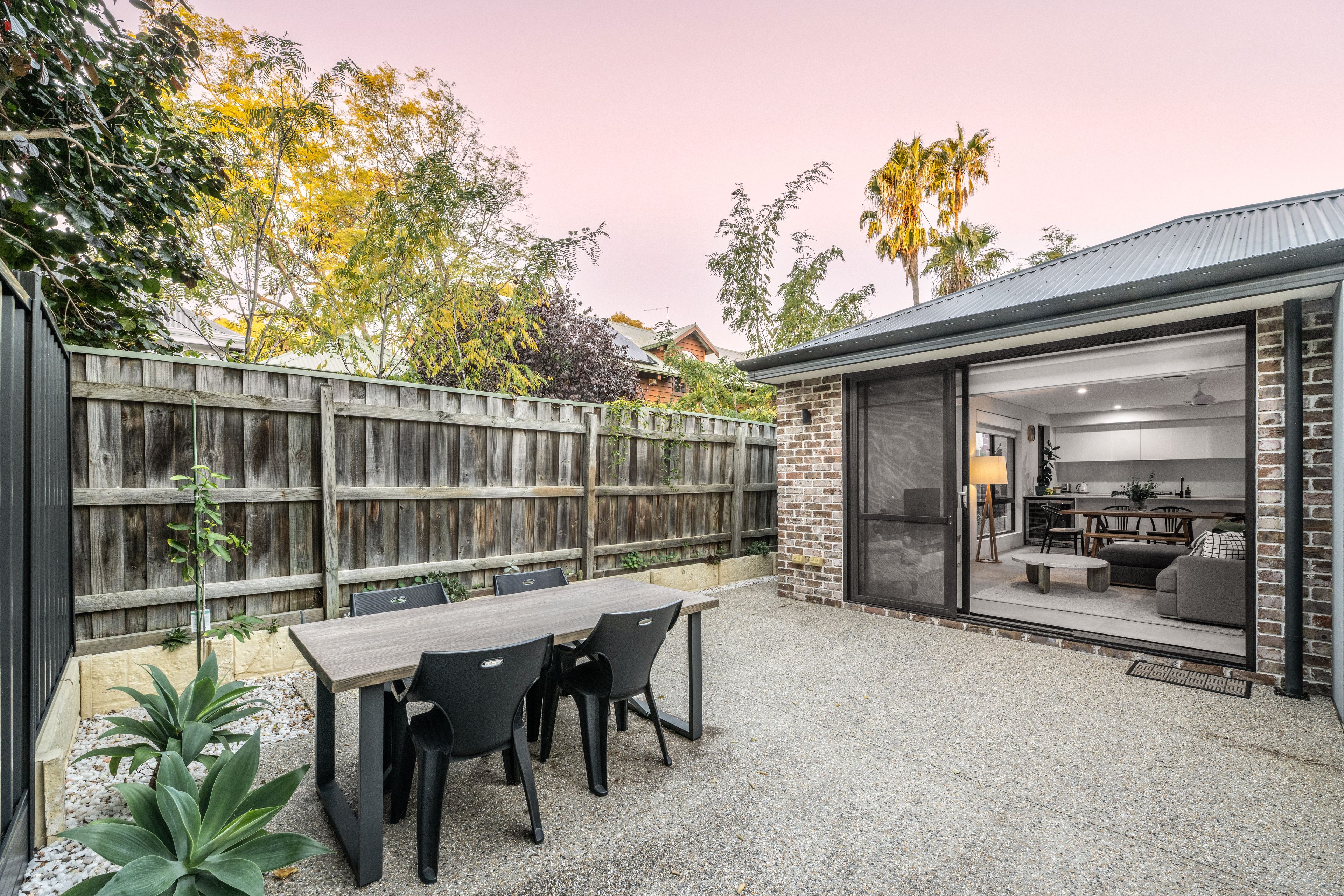 10A Onslow Street — photo 15 of 27